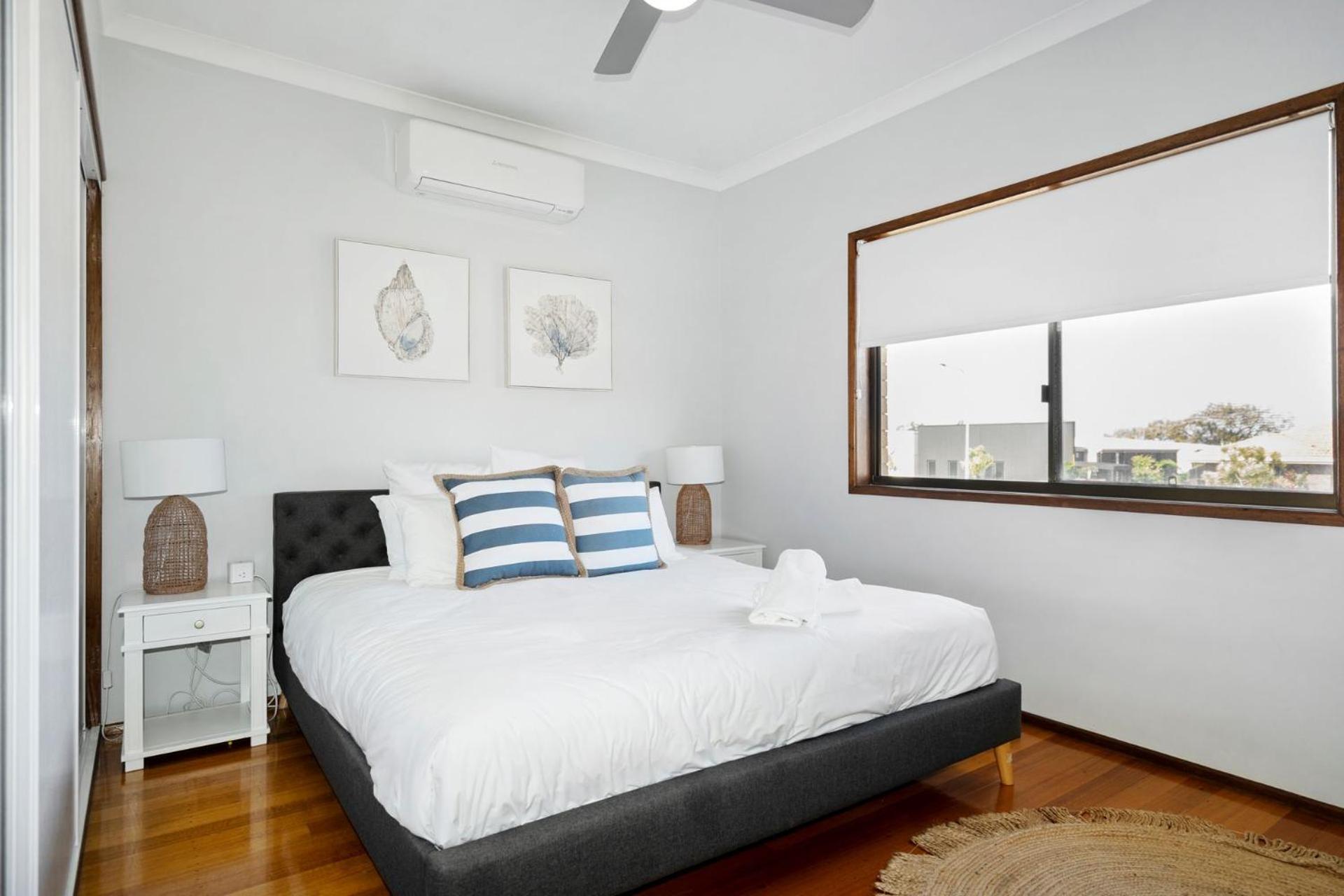 Four-Bedroom House photo 3