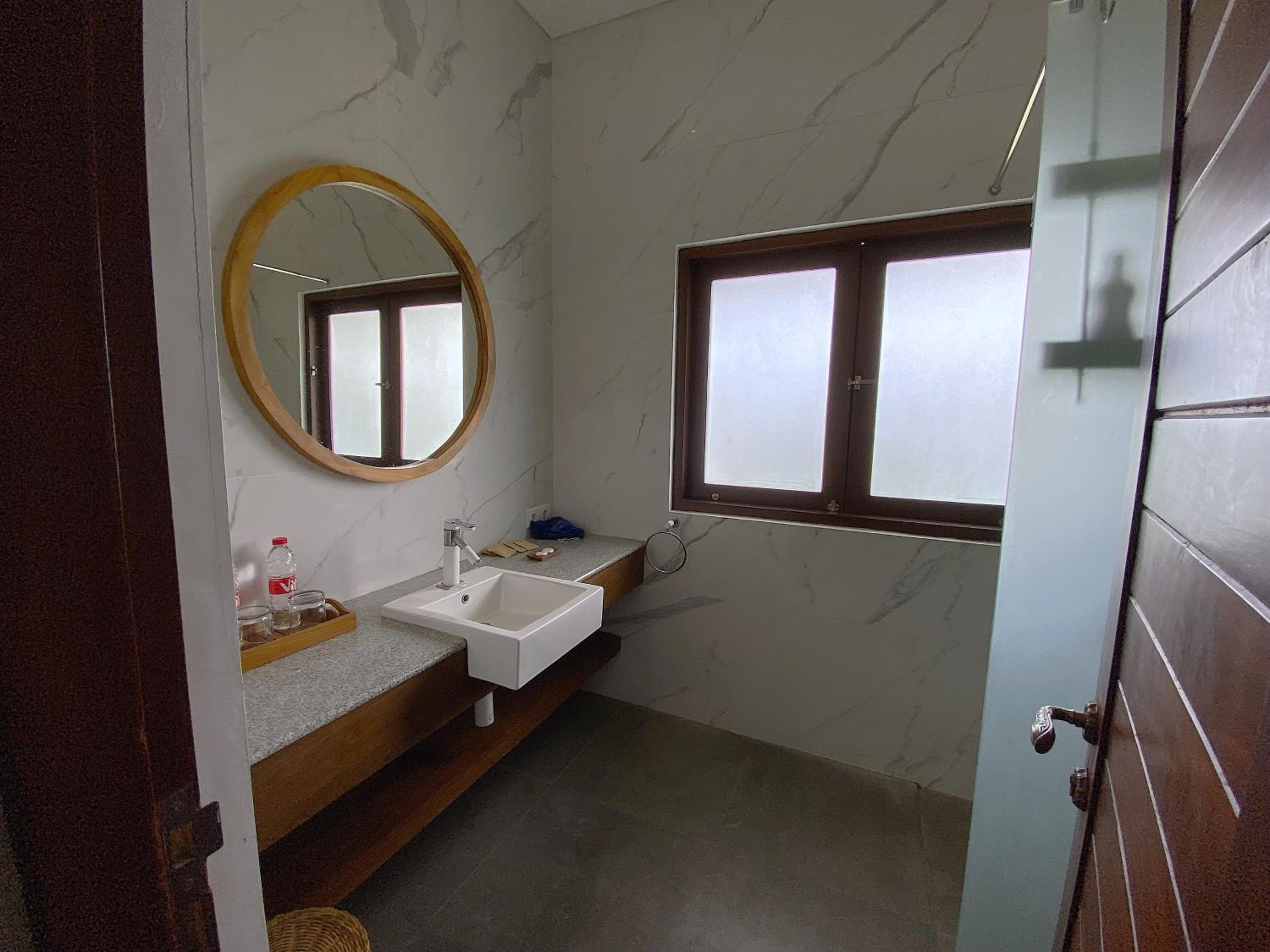 Three-Bedroom Villa with Private Pool - Villa Aku - Photo 35