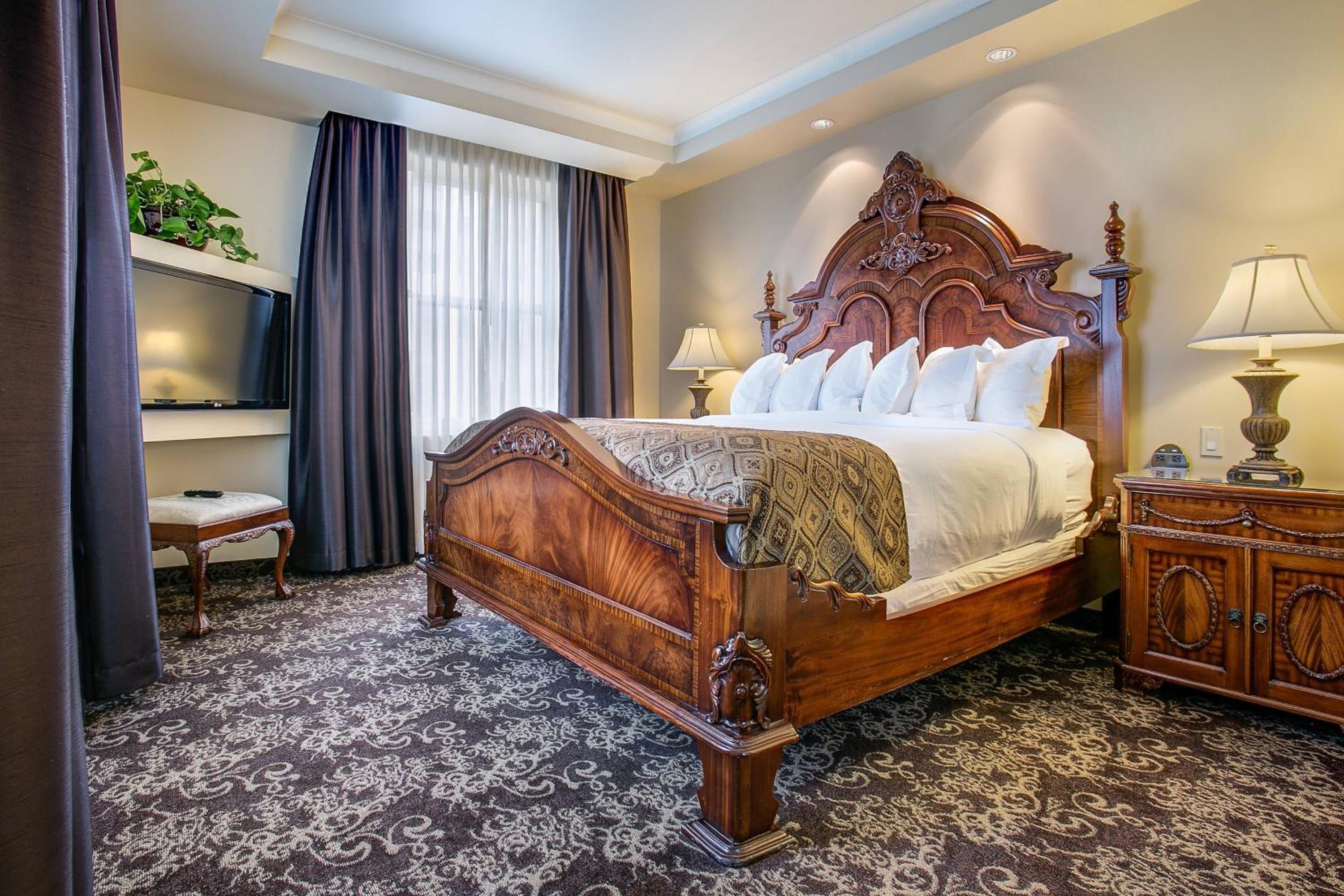 Parlor Suite