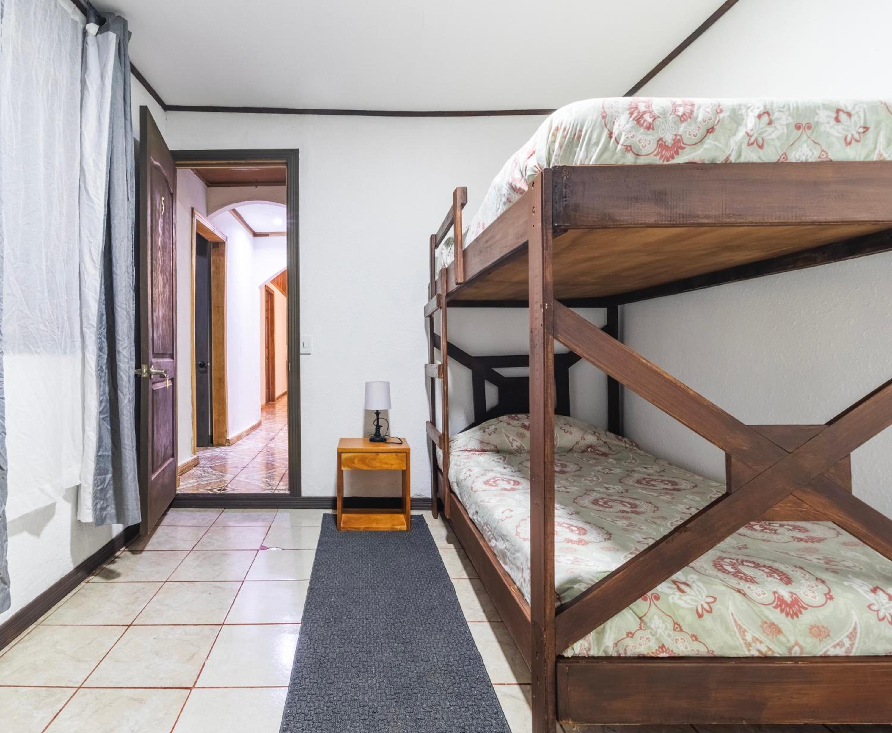 Standard Double Room with Shared Bathroom photo 3