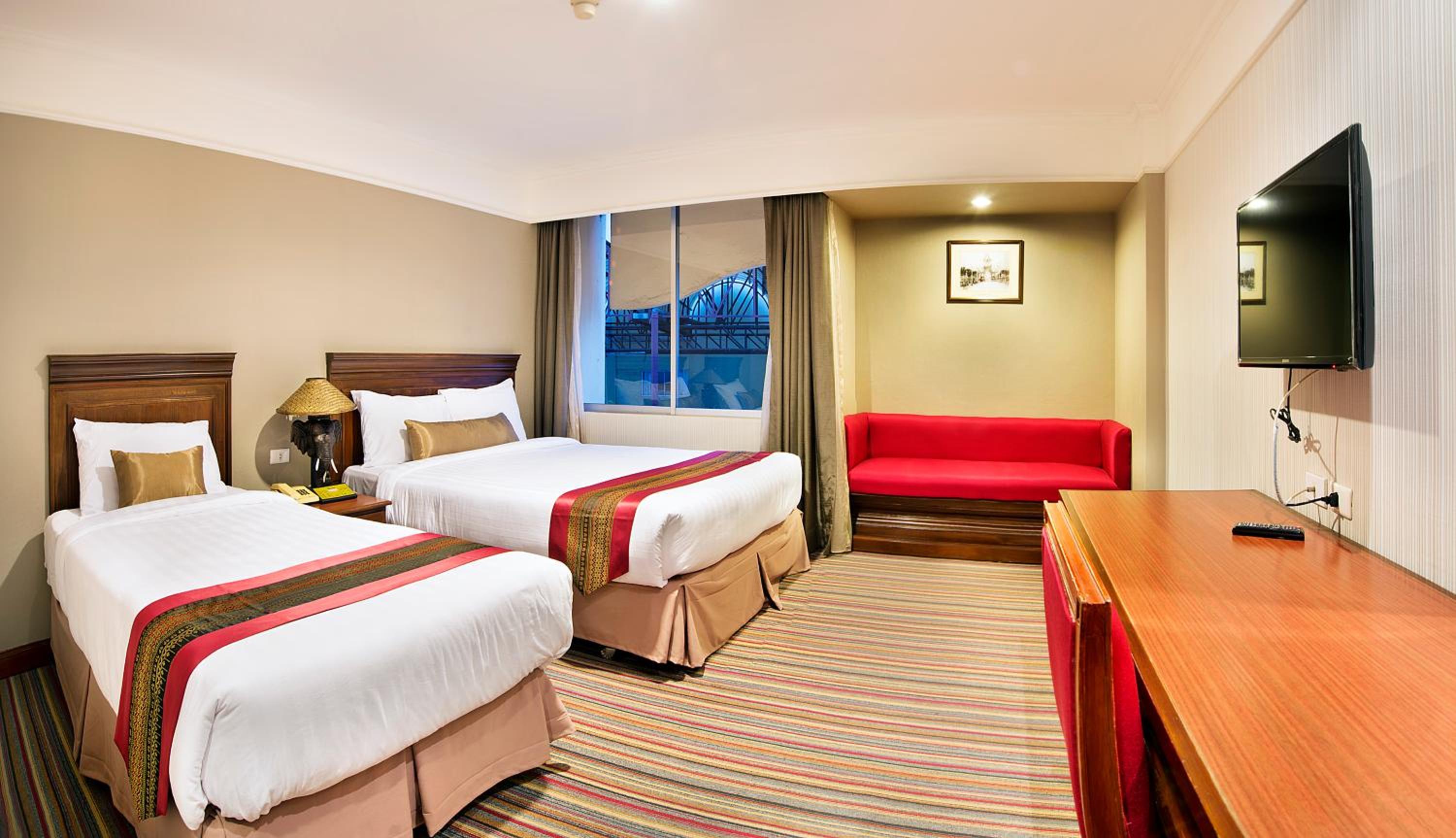 Deluxe Double or Twin Room photo 2