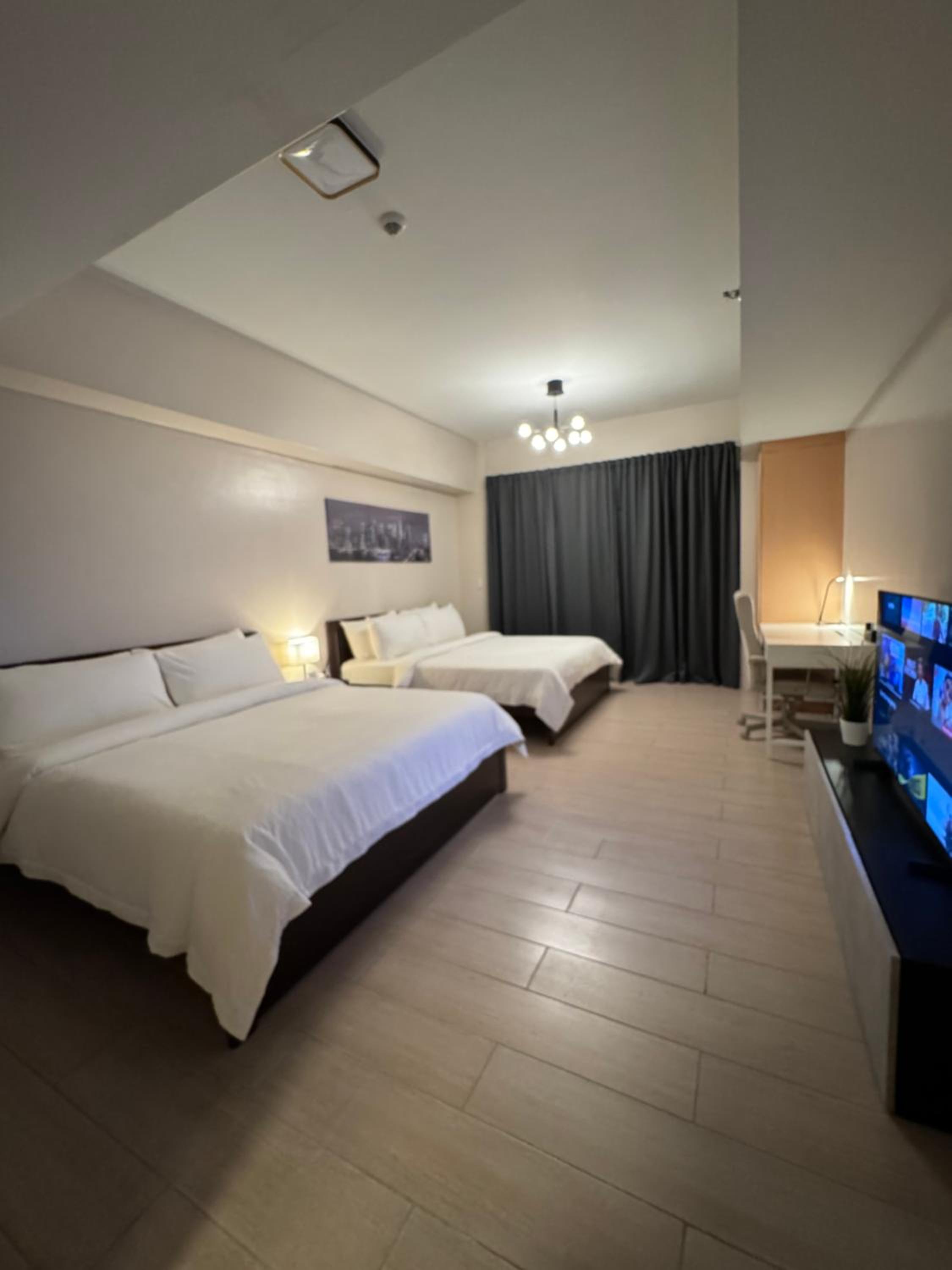 Deluxe Family Suite