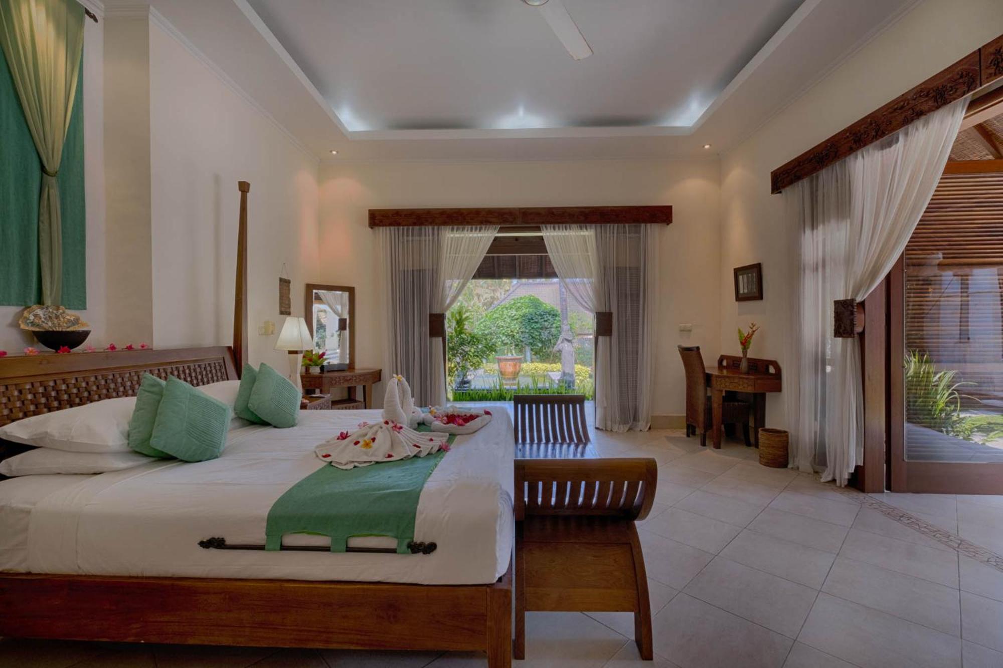 Four-Bedroom Villa with Private Pool and Garden View (2 minutes walk from beach) - Photo 88