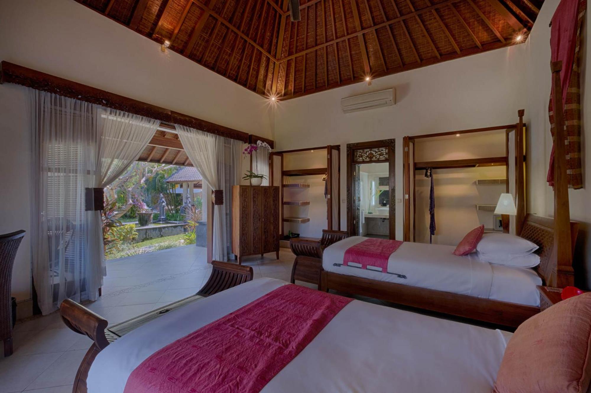 Four-Bedroom Villa with Private Pool and Garden View (2 minutes walk from beach) - Photo 84