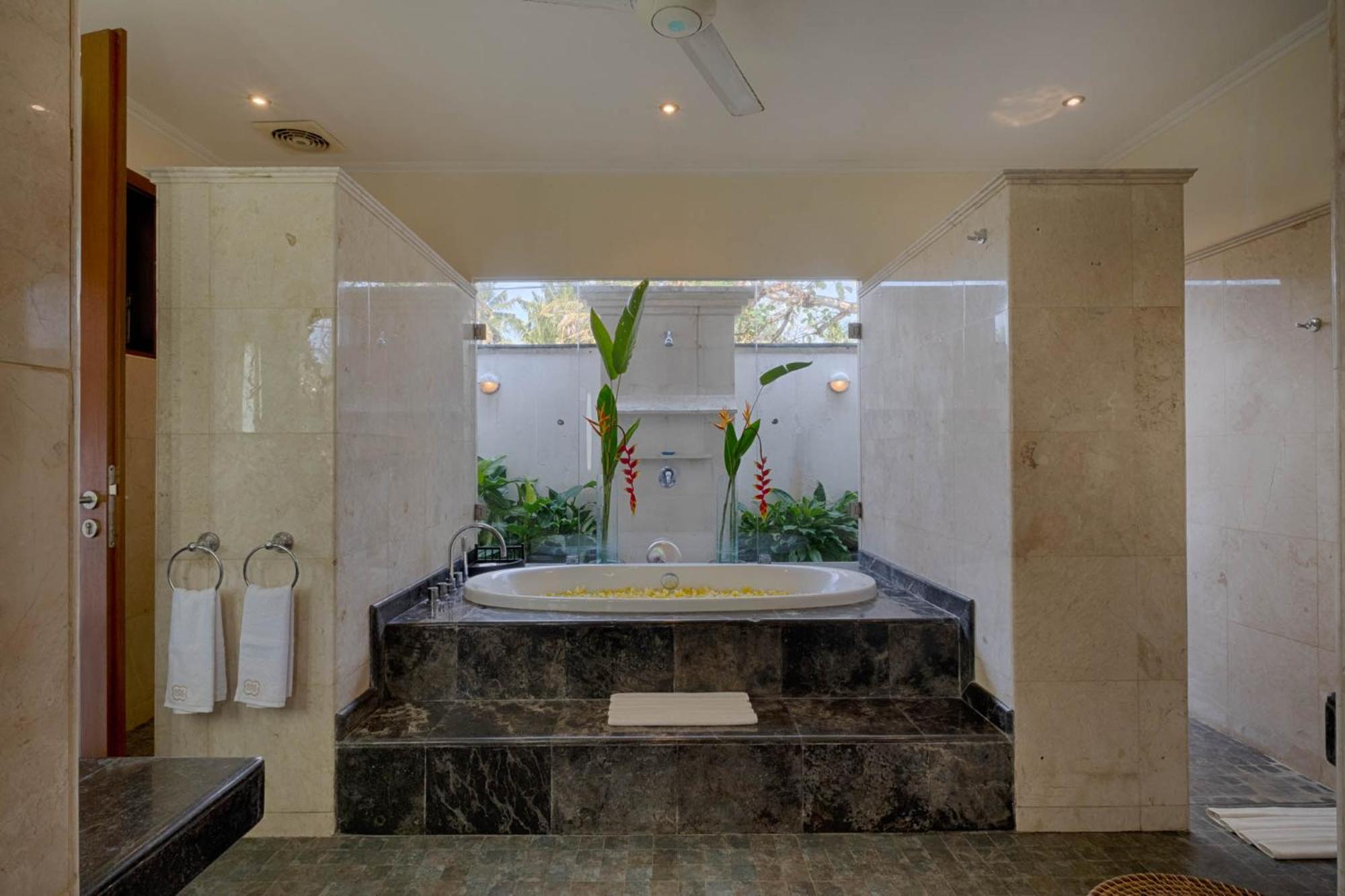 Four-Bedroom Villa with Private Pool and Garden View (2 minutes walk from beach) - Photo 70