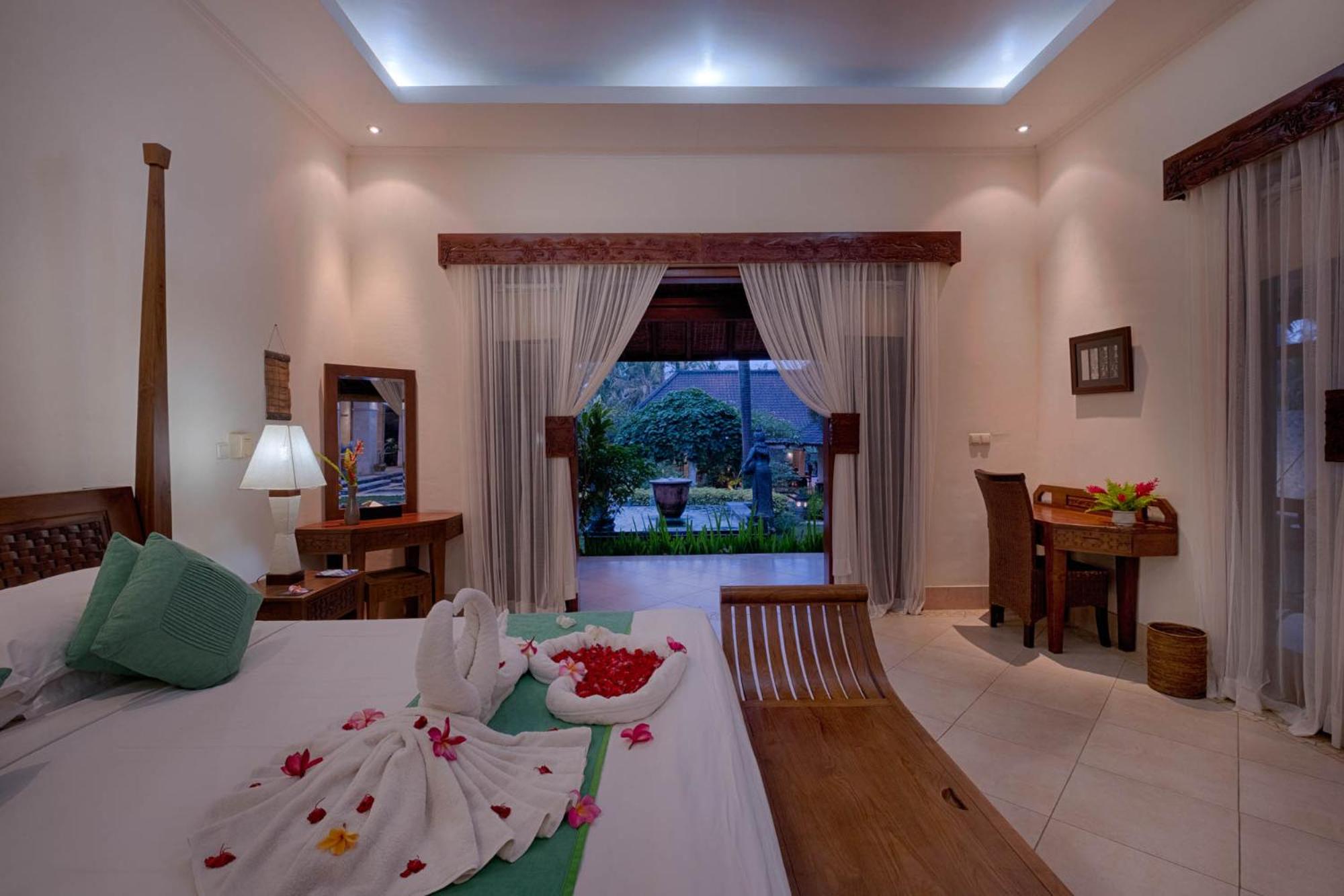 Four-Bedroom Villa with Private Pool and Garden View (2 minutes walk from beach) - Photo 58