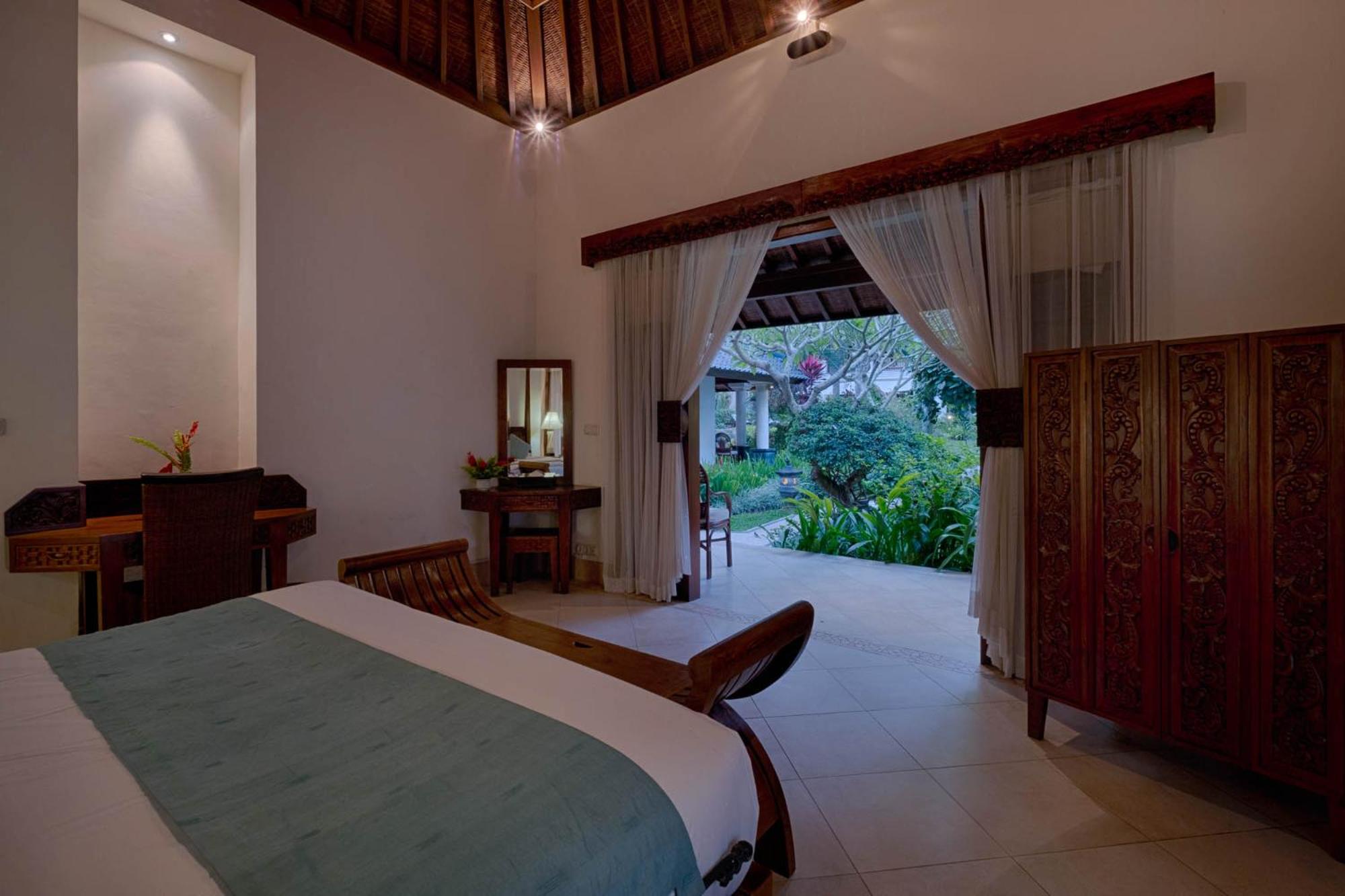 Four-Bedroom Villa with Private Pool and Garden View (2 minutes walk from beach) - Photo 64