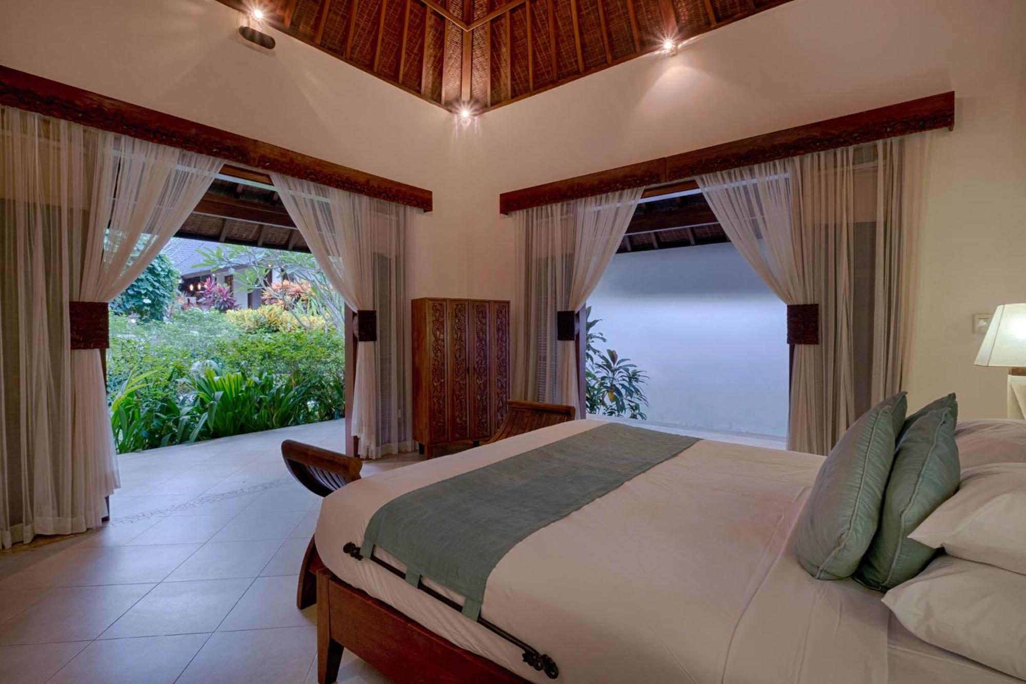 Four-Bedroom Villa with Private Pool and Garden View (2 minutes walk from beach) - Photo 59
