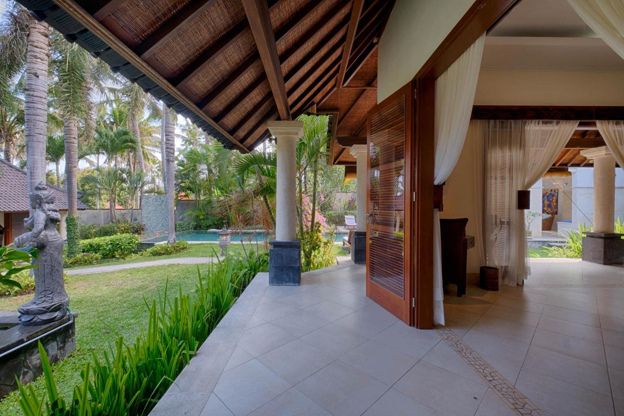 Four-Bedroom Villa with Private Pool and Garden View (2 minutes walk from beach) - Photo 6
