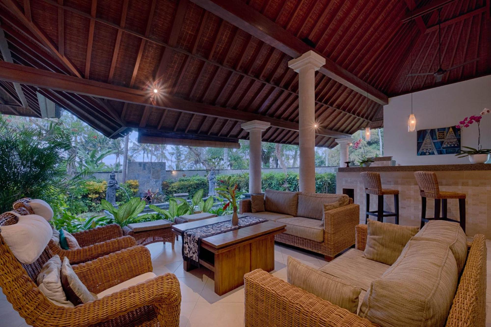 Four-Bedroom Villa with Private Pool and Garden View (2 minutes walk from beach) - Photo 12