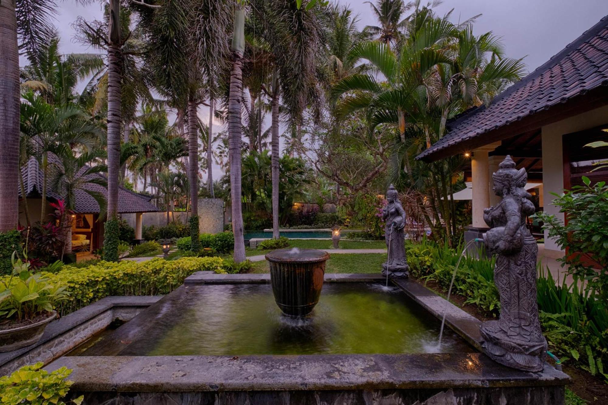 Four-Bedroom Villa with Private Pool and Garden View (2 minutes walk from beach) - Photo 23