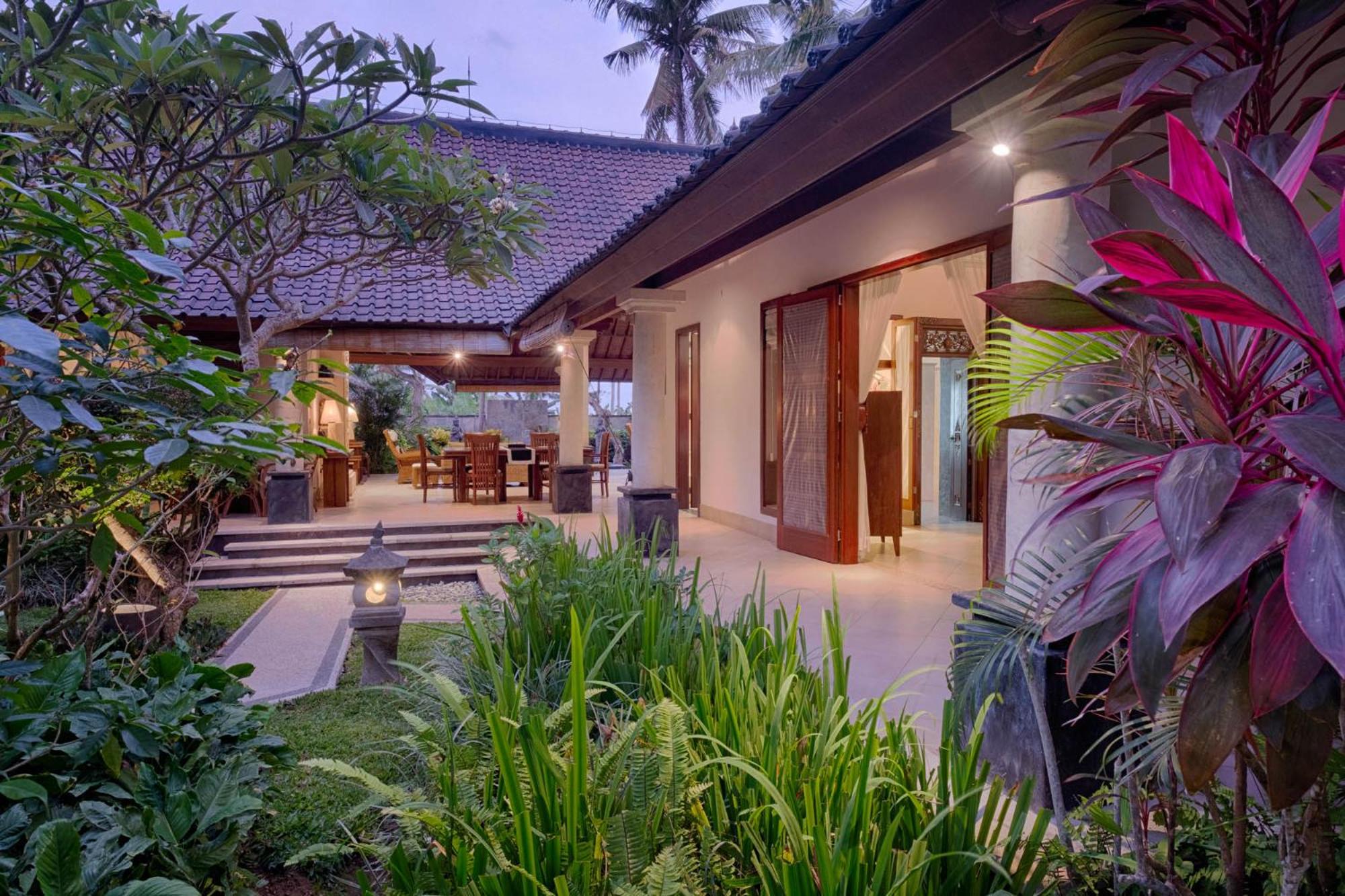 Four-Bedroom Villa with Private Pool and Garden View (2 minutes walk from beach) - Photo 30
