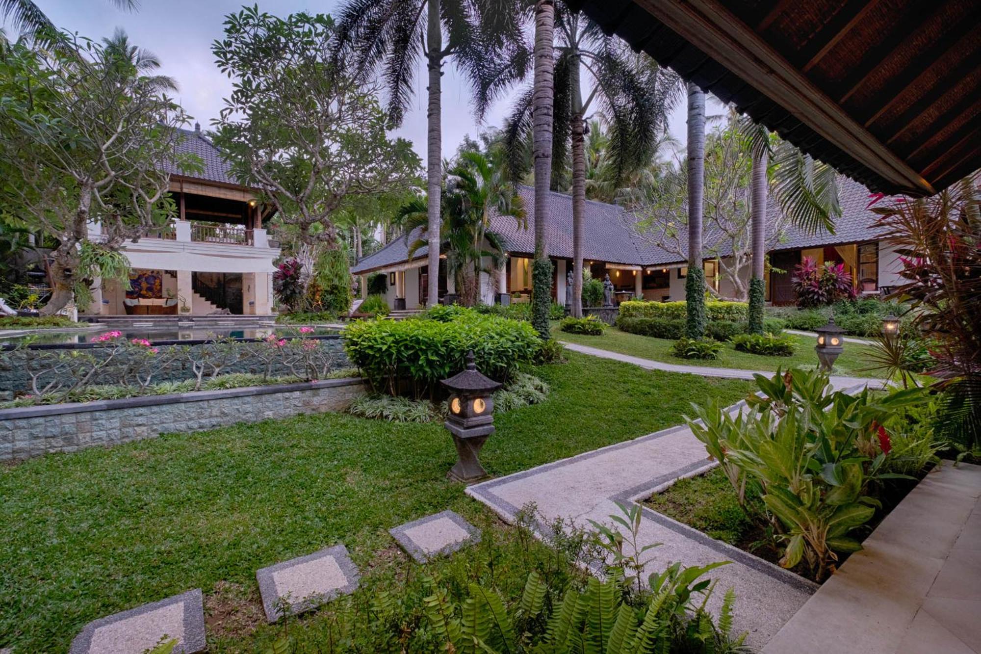 Four-Bedroom Villa with Private Pool and Garden View (2 minutes walk from beach) - Photo 34