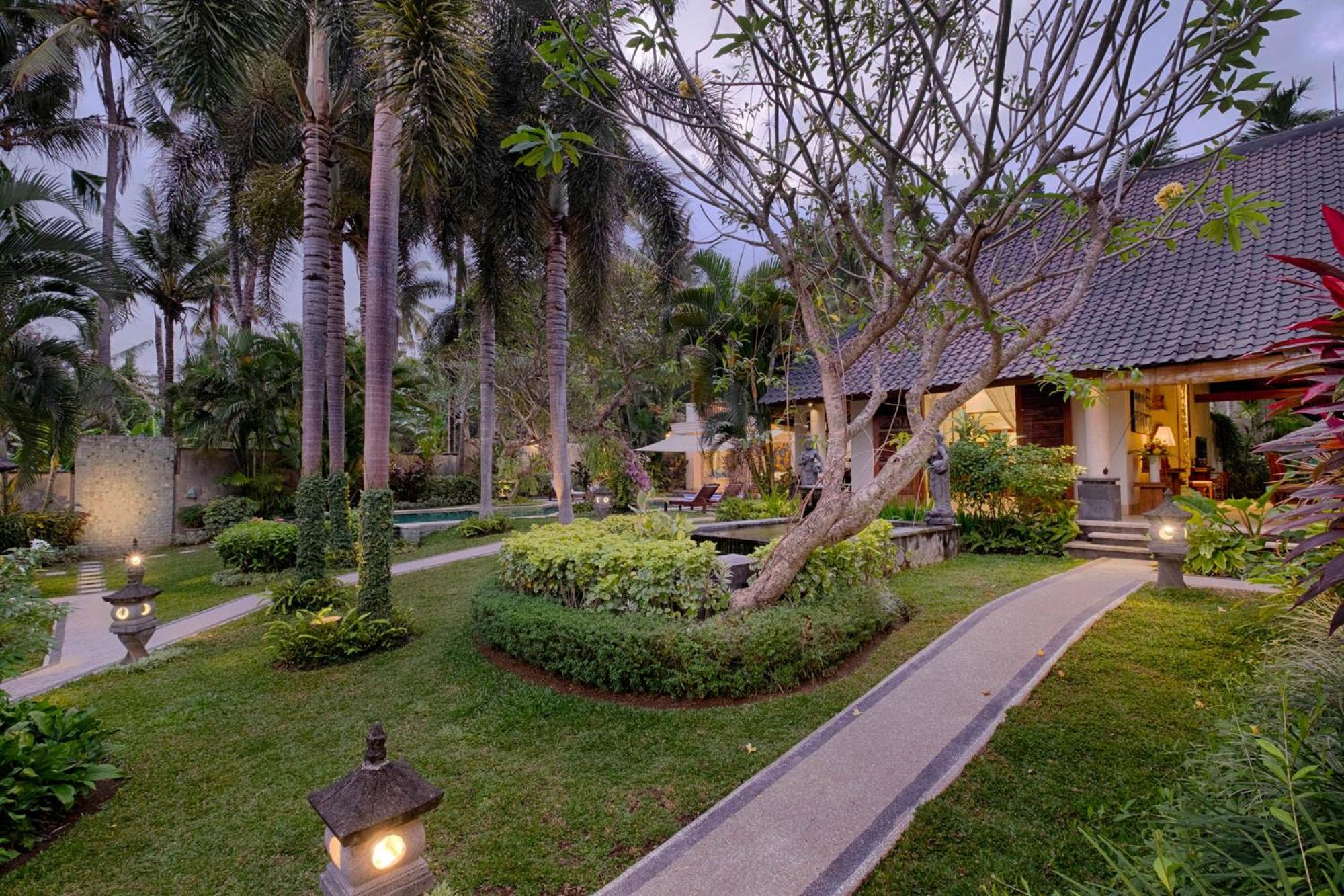 Four-Bedroom Villa with Private Pool and Garden View (2 minutes walk from beach) - Photo 21