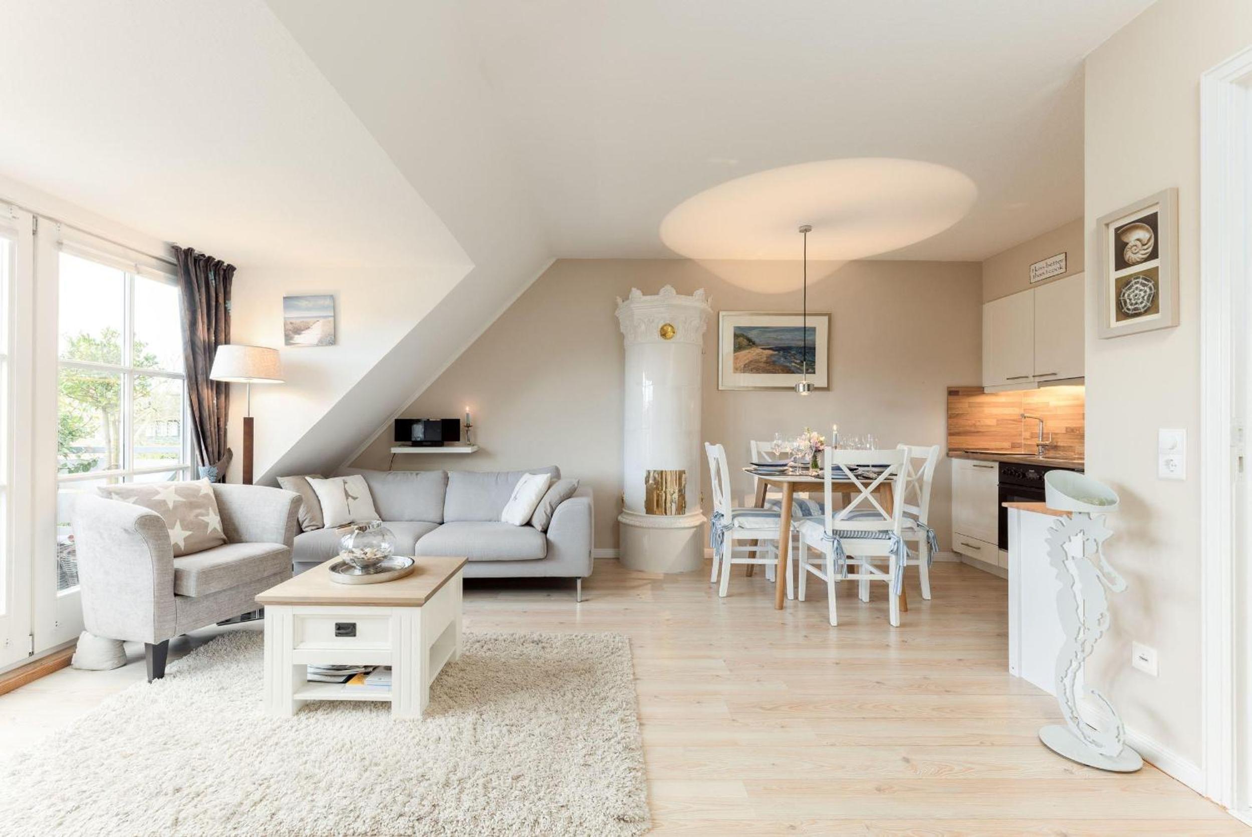 Apartment with Terrace photo 2