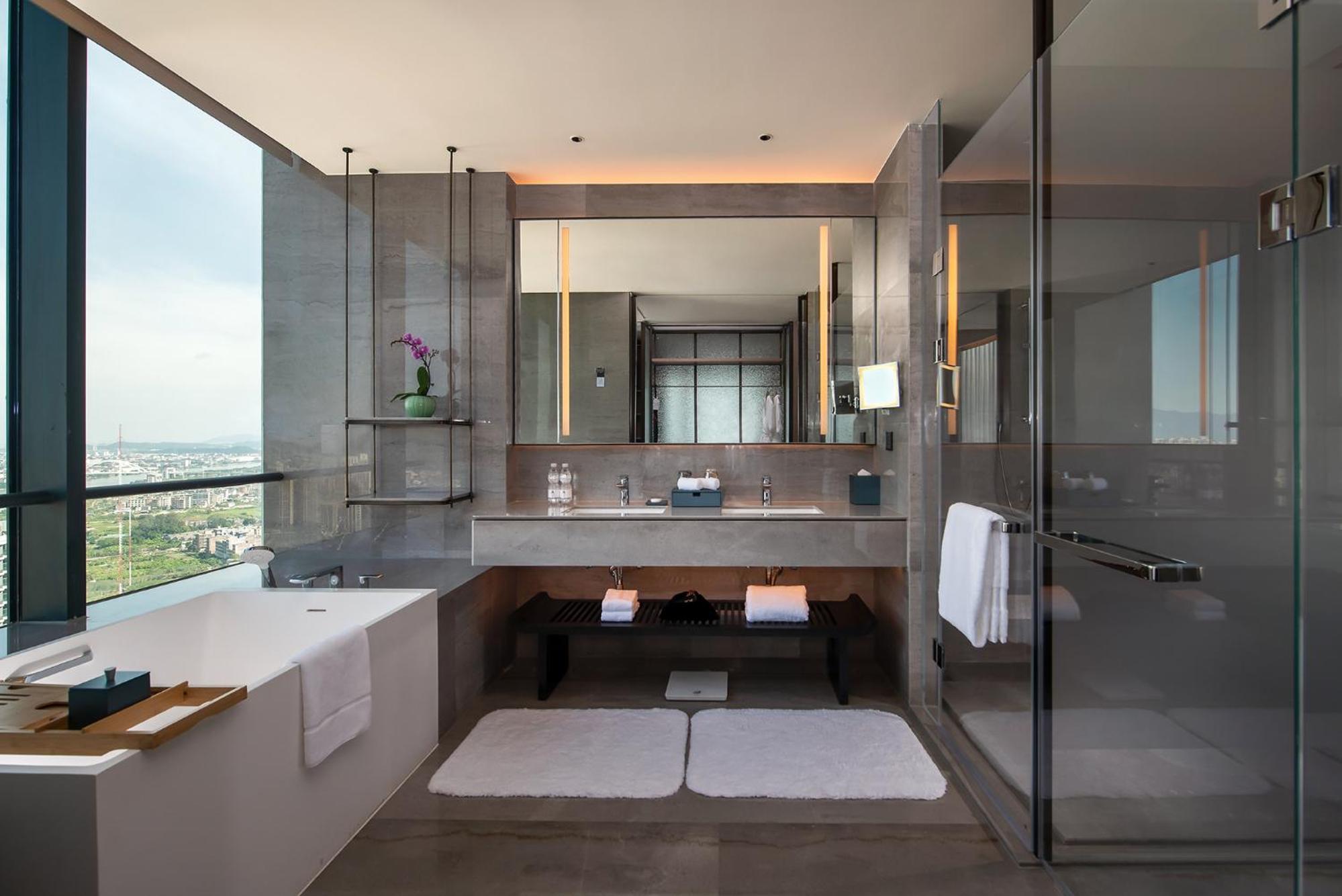 Executive Suite photo 2
