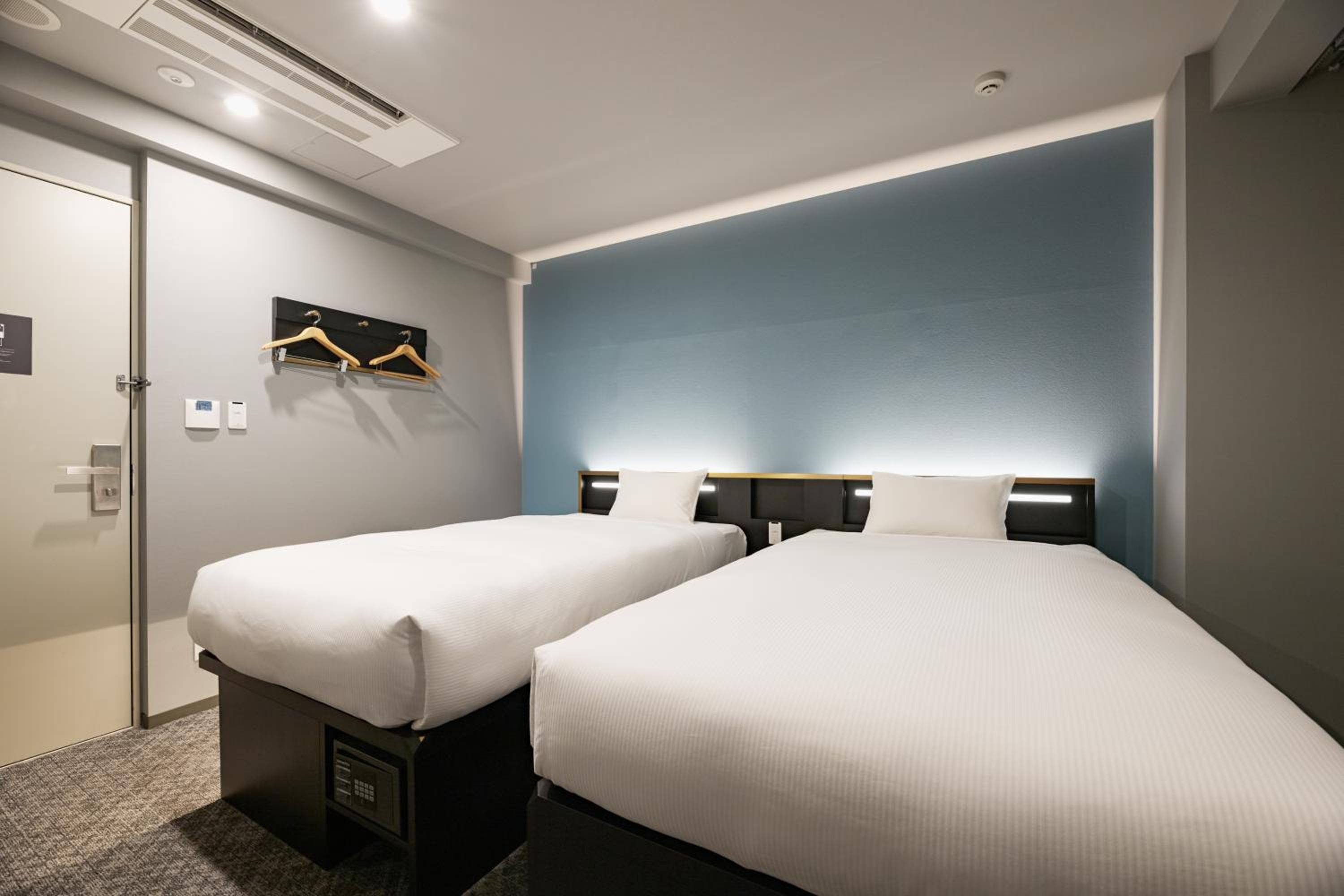 Standard Twin Room photo 3