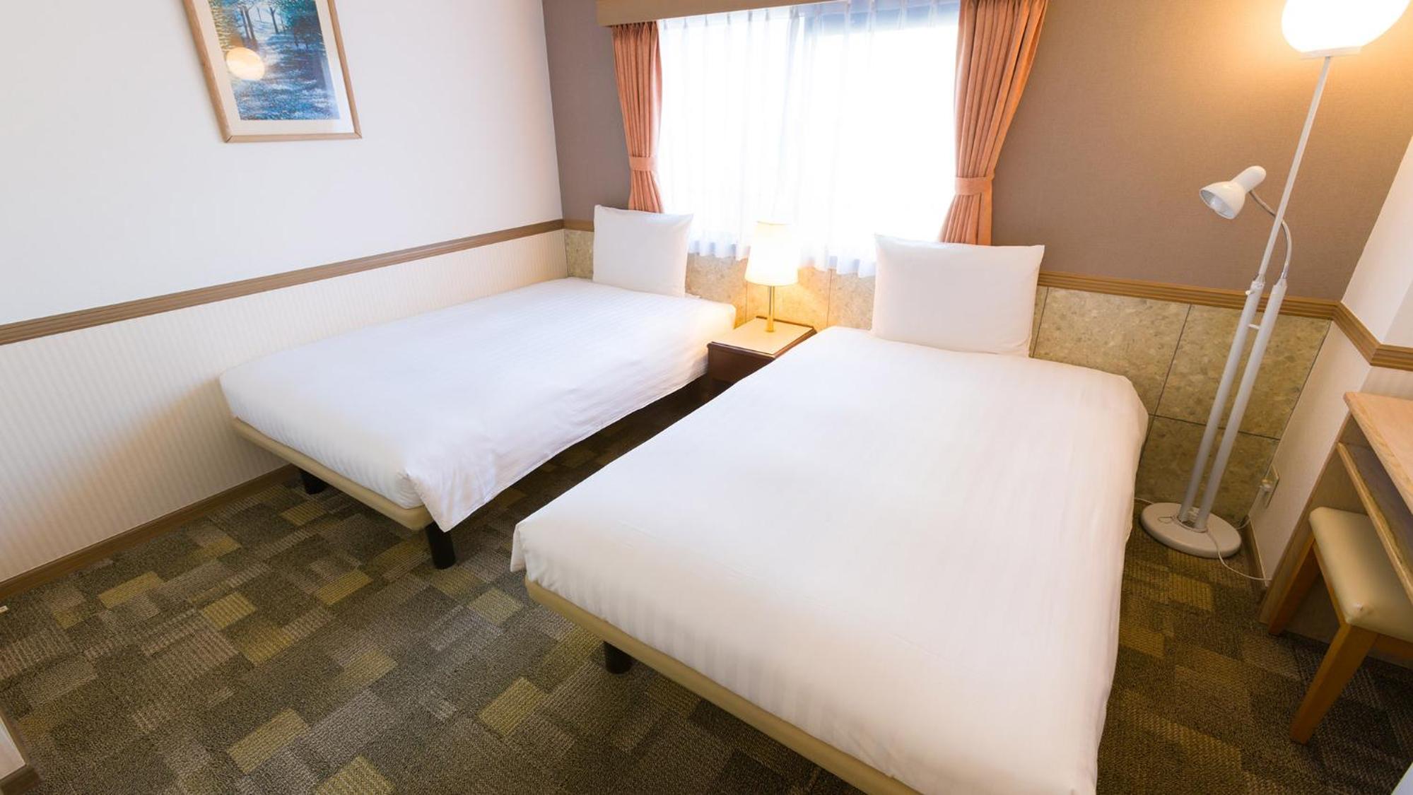 Deluxe Twin Room - Non-Smoking photo 2