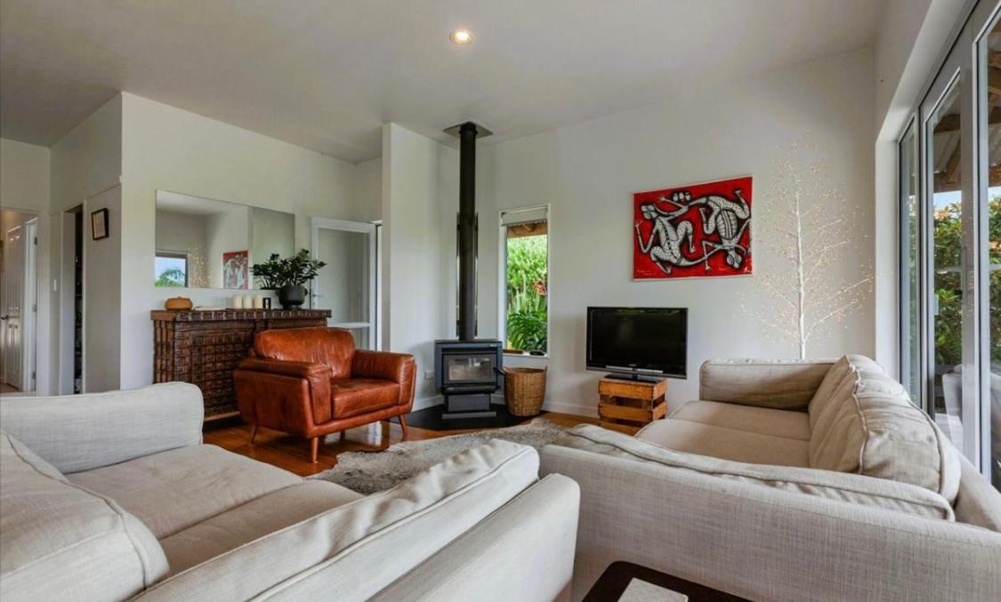 Three-Bedroom House photo 1