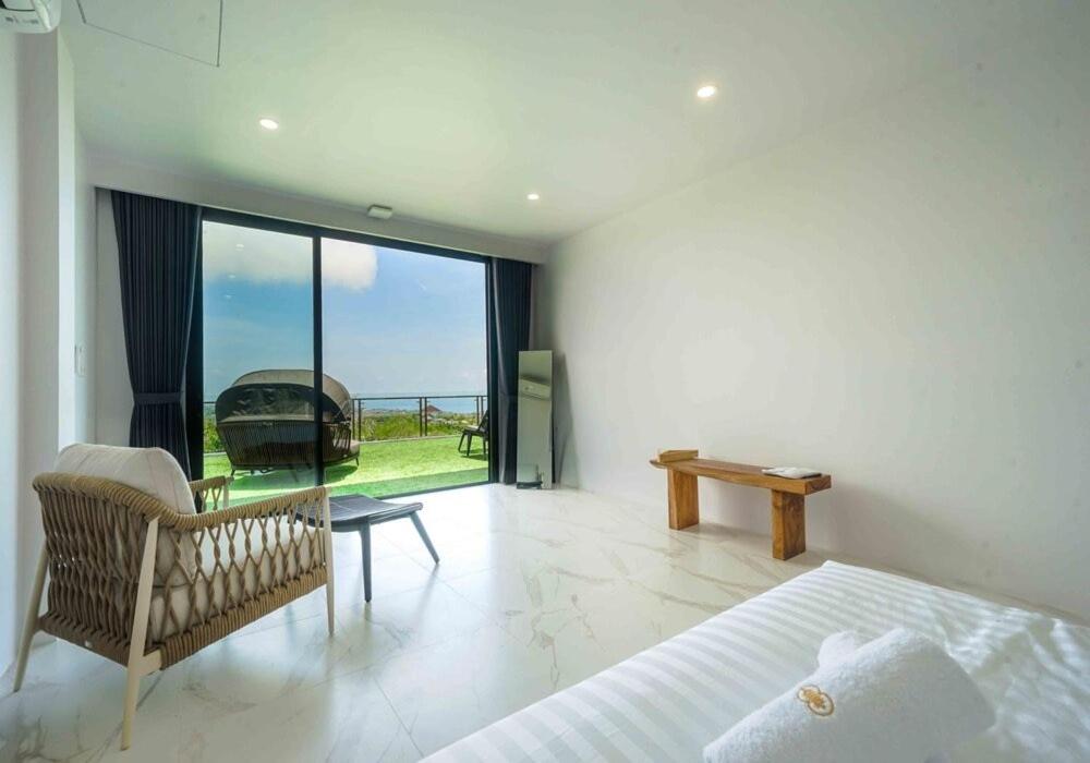 Villa photo 3