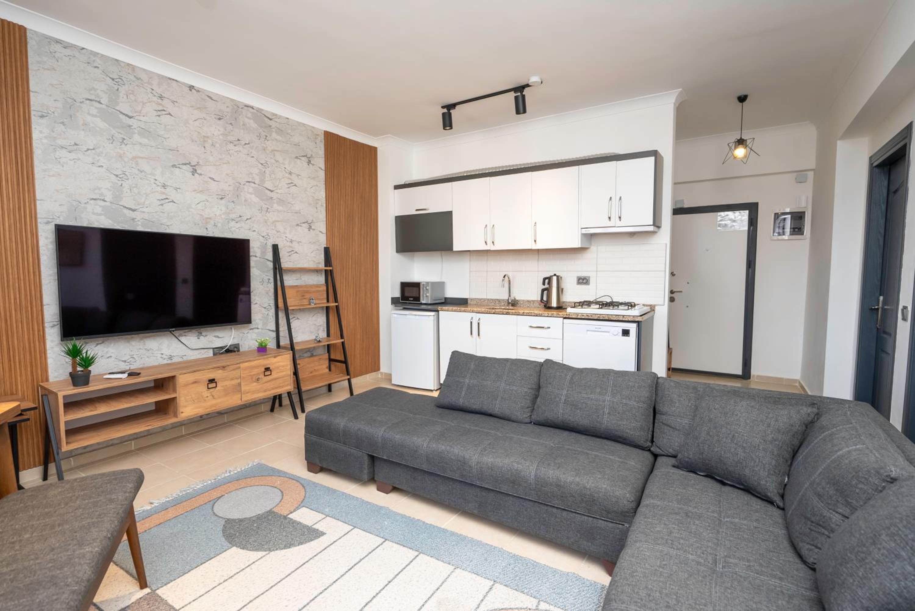 Two-Bedroom Apartment photo 2
