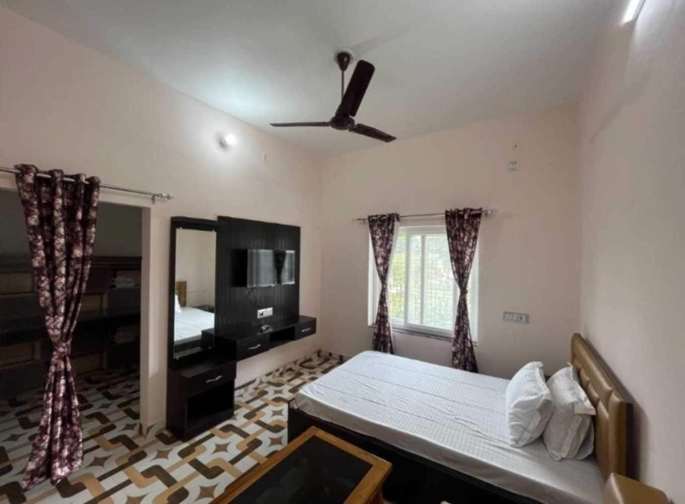 Classic Triple Room