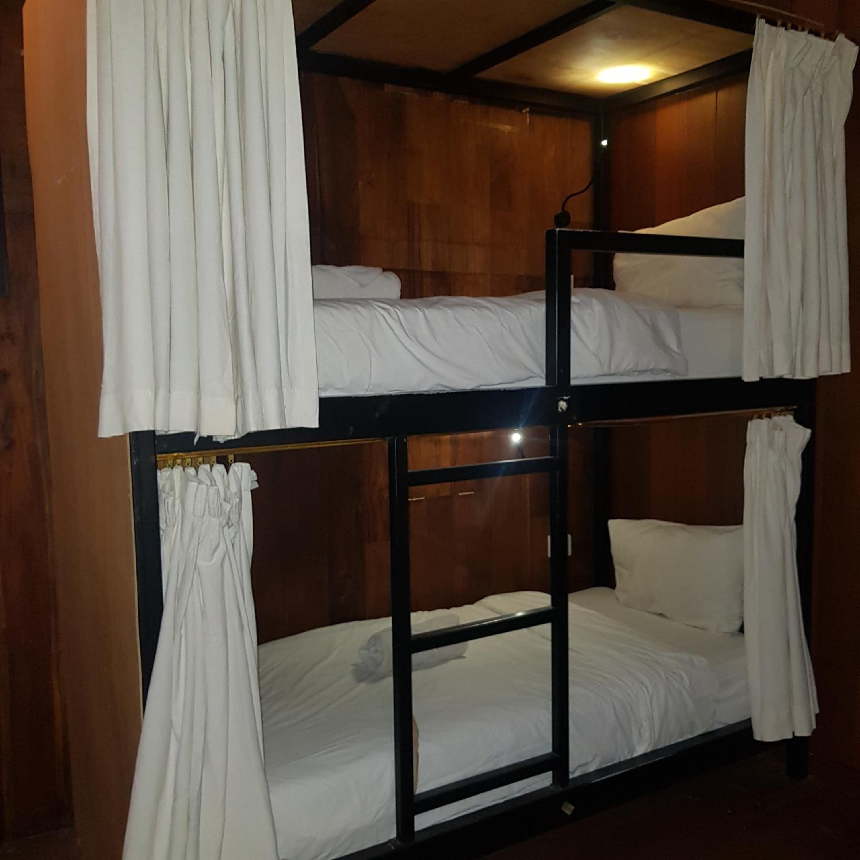 4-Bed Mixed Dormitory Room photo 1
