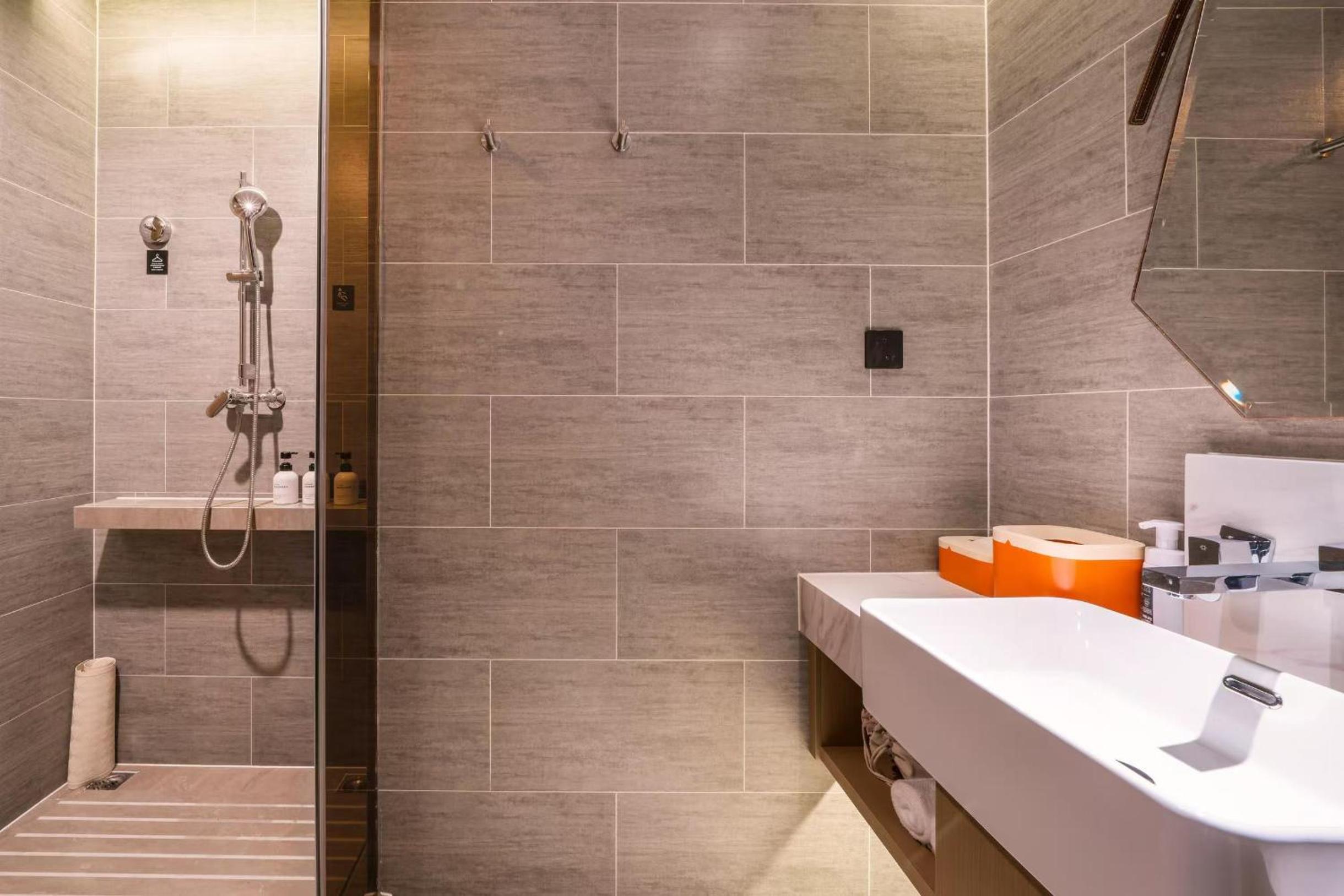 Superior Twin Room photo 2