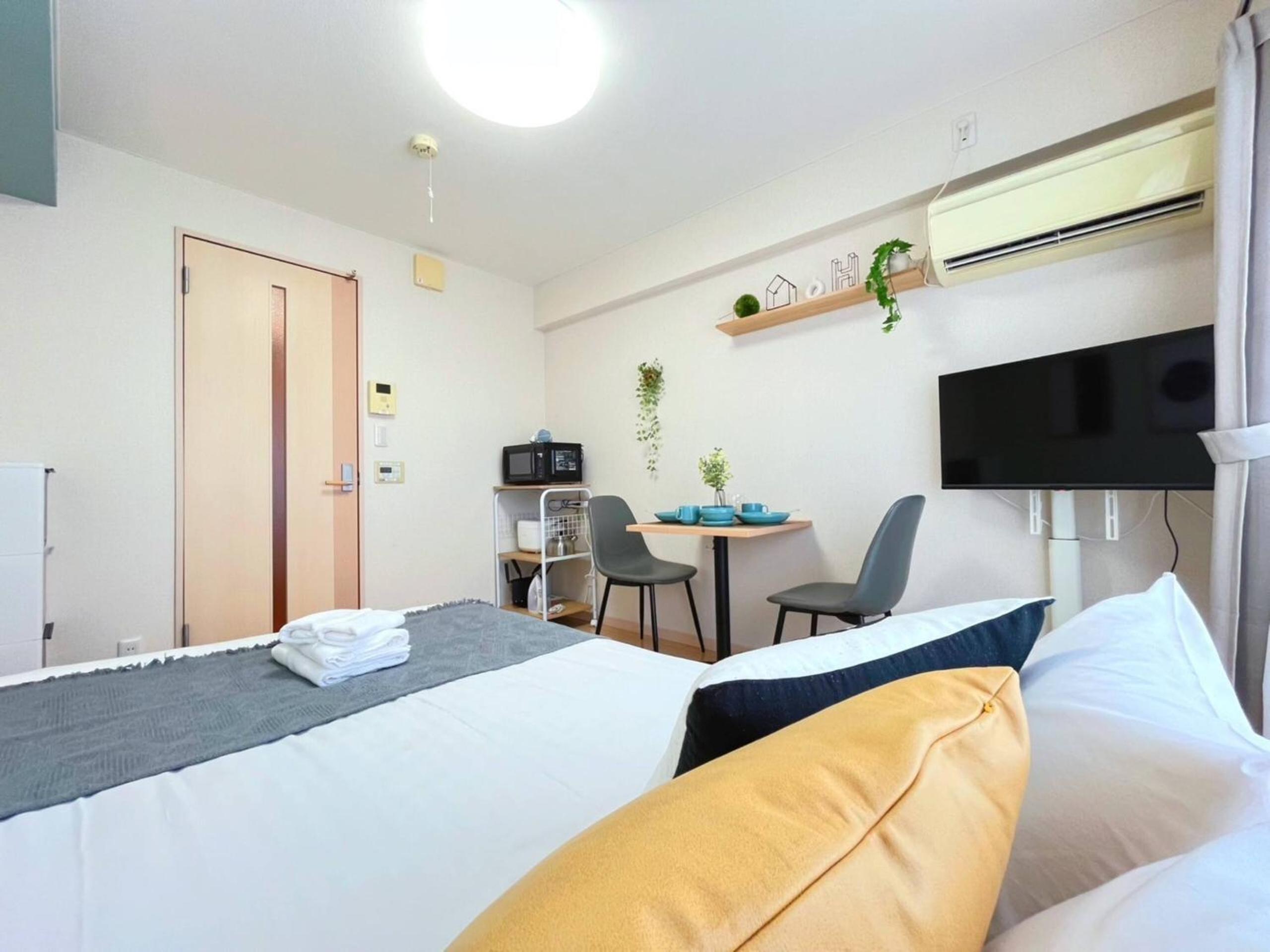 One-Bedroom Apartment photo 2
