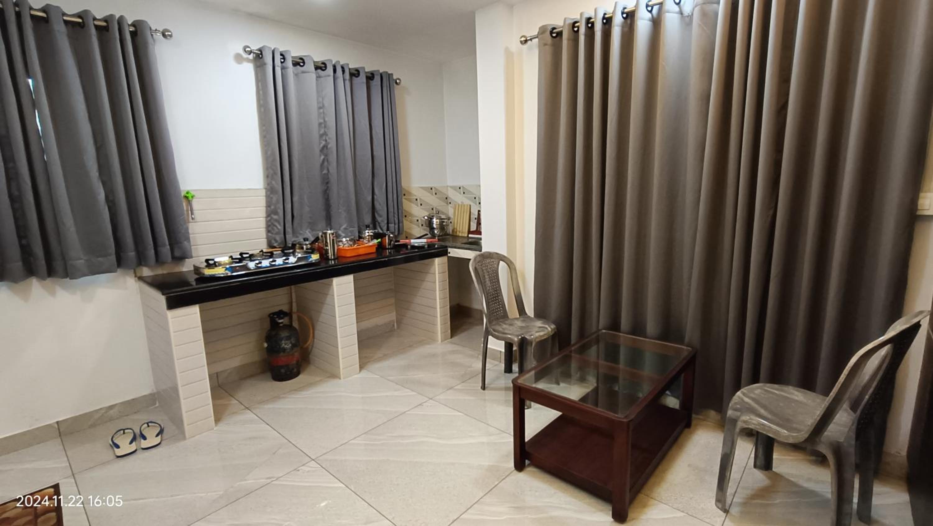 Family Room - Photo 11