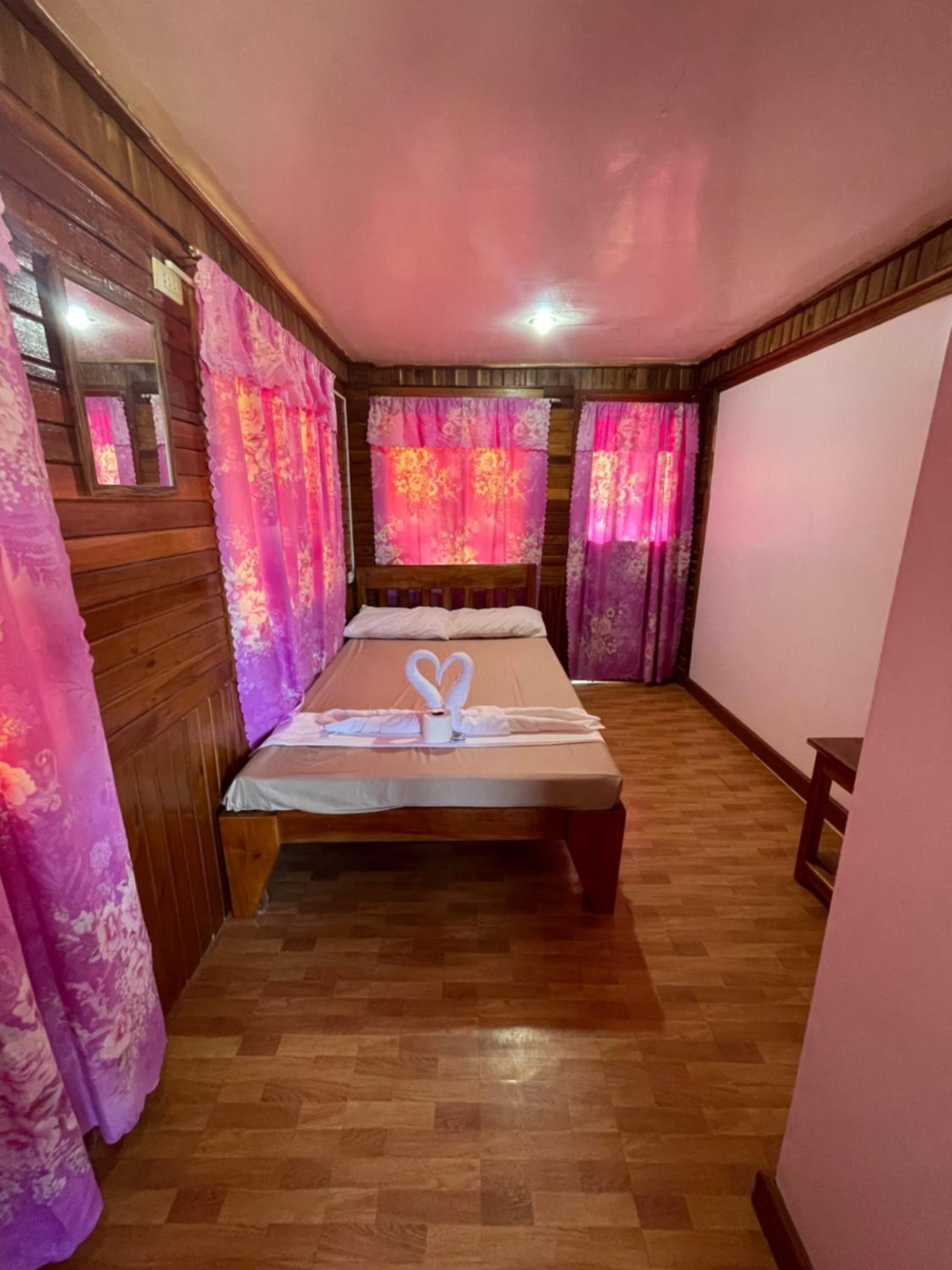 Double Room With Shared Bathroom photo 1