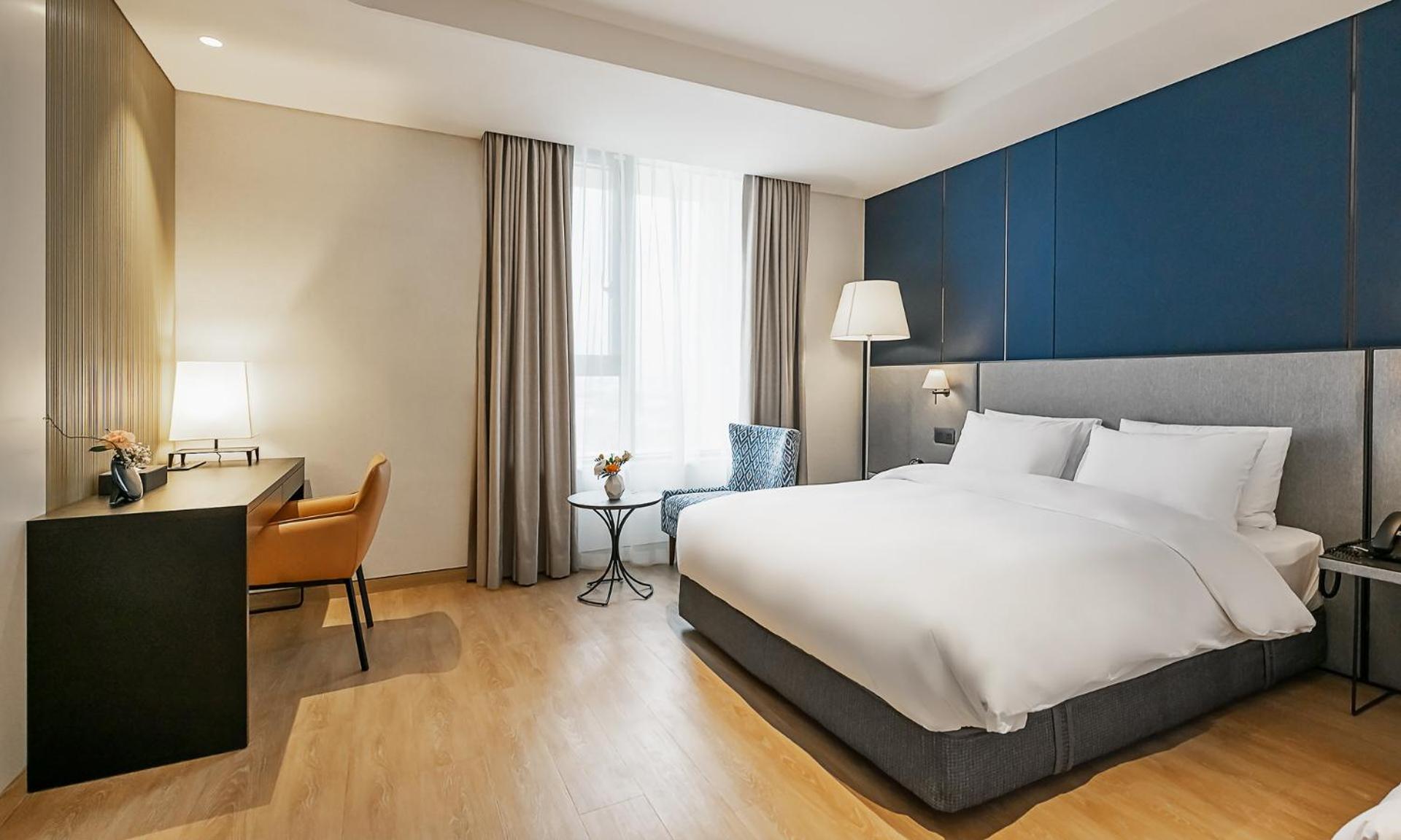 Deluxe Twin Room - Photo 2