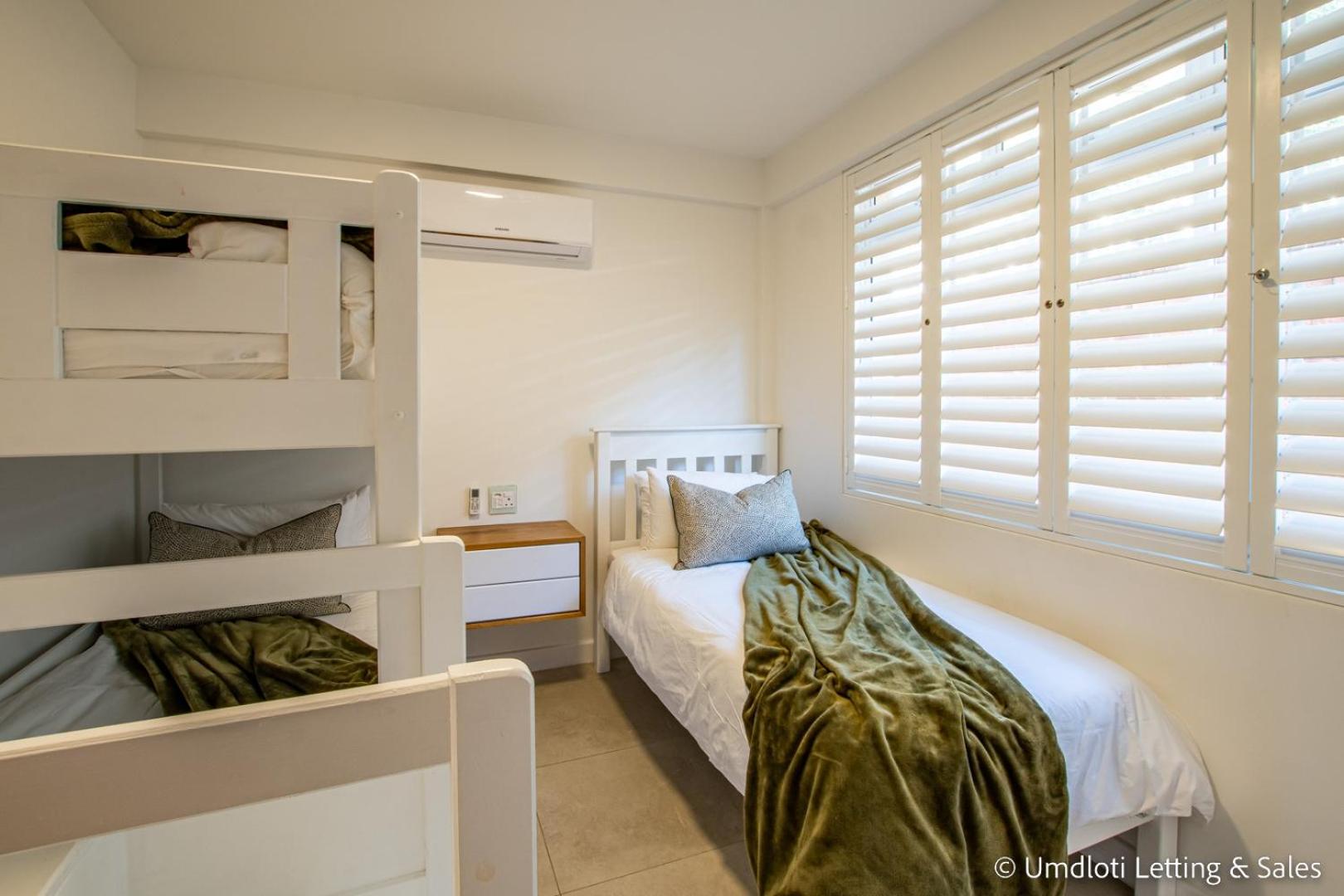 Three-Bedroom Apartment with Ocean View photo 3