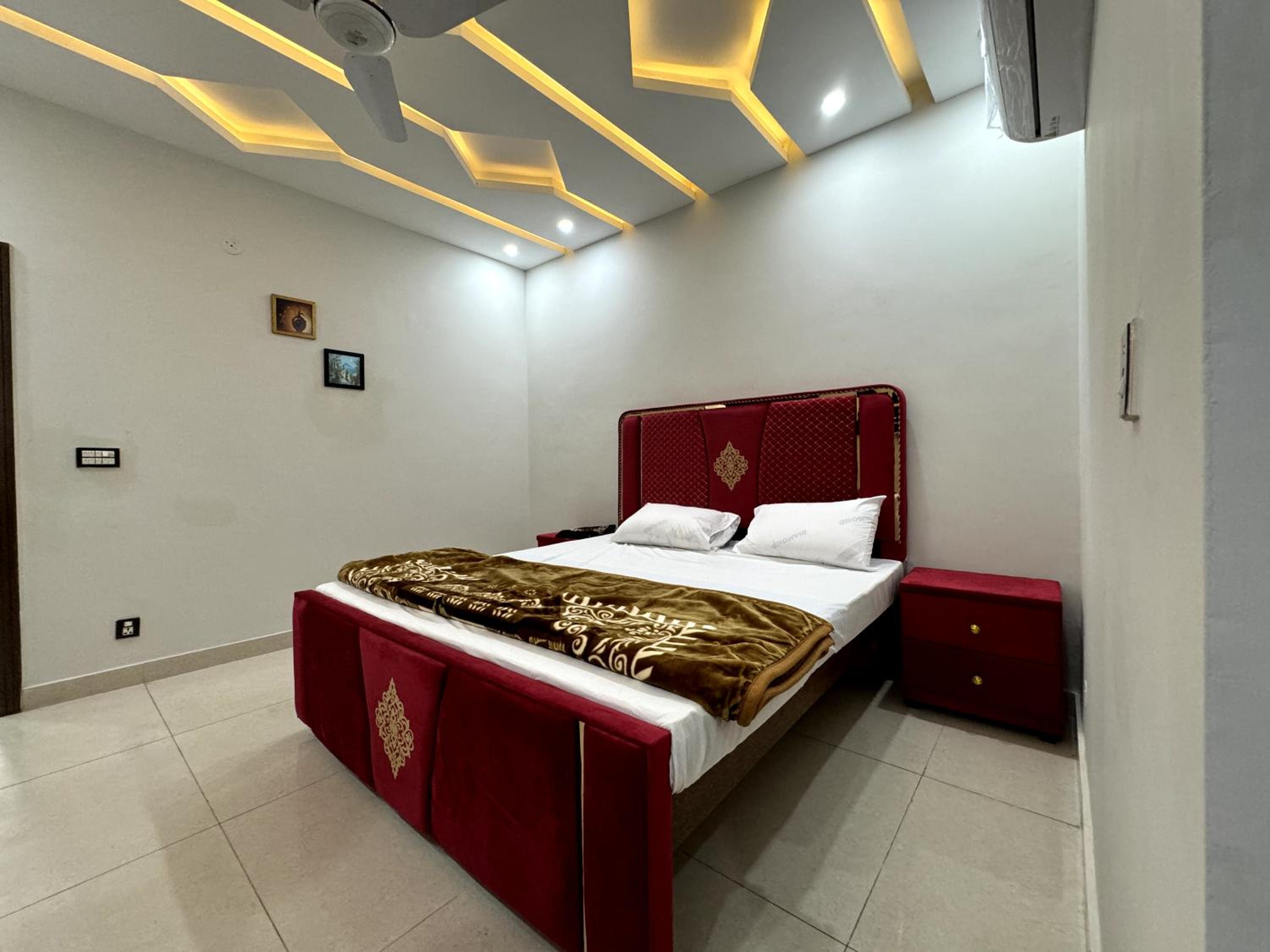 Double Room - Photo 2