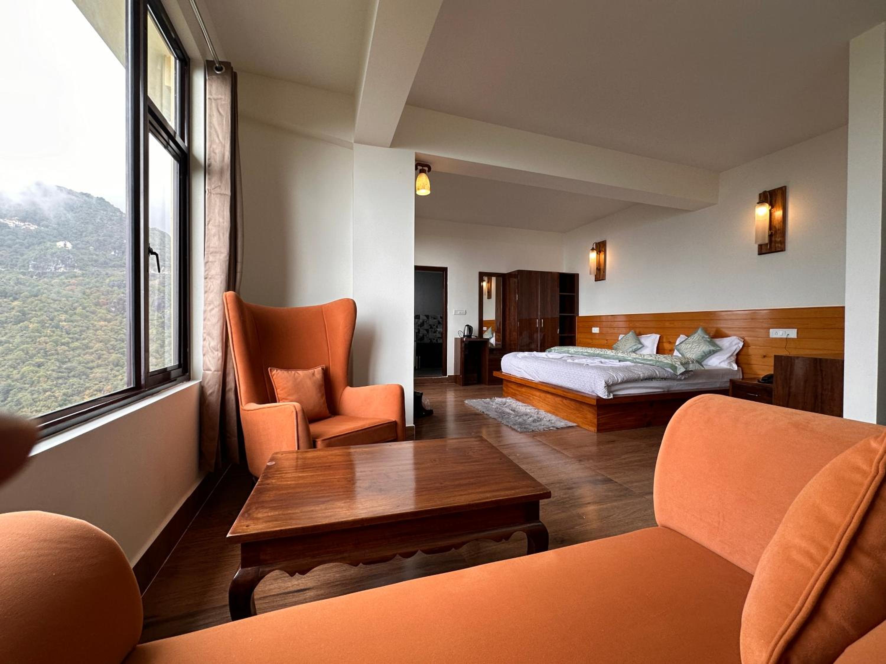 Junior Suite with Mountain View photo 2