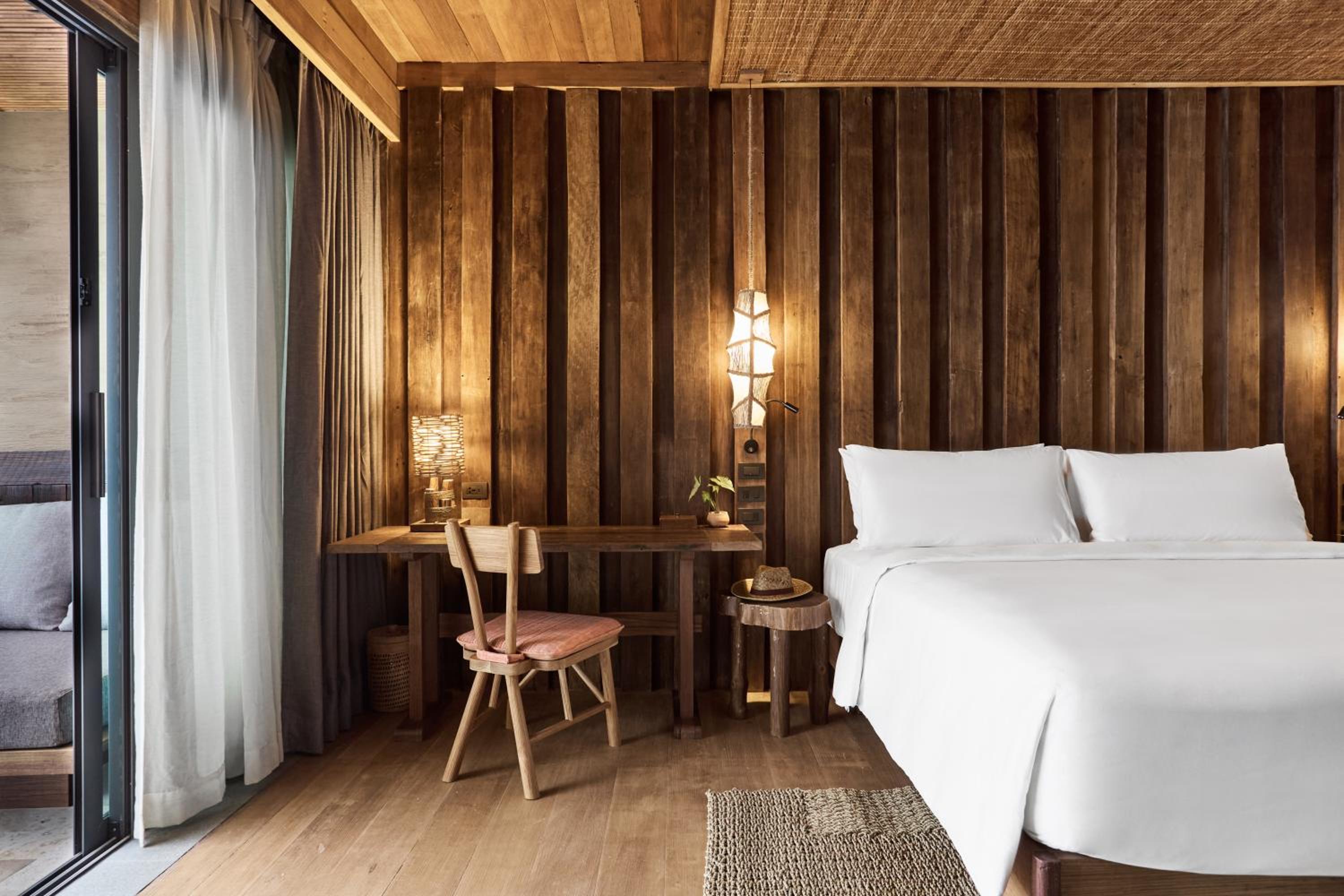 Premium King Room with Garden View
