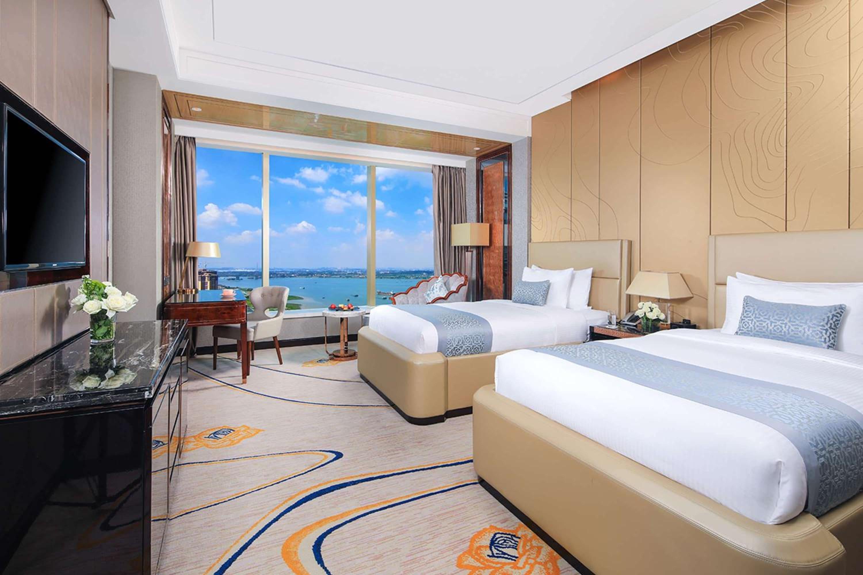 Premium Twin Room photo 3