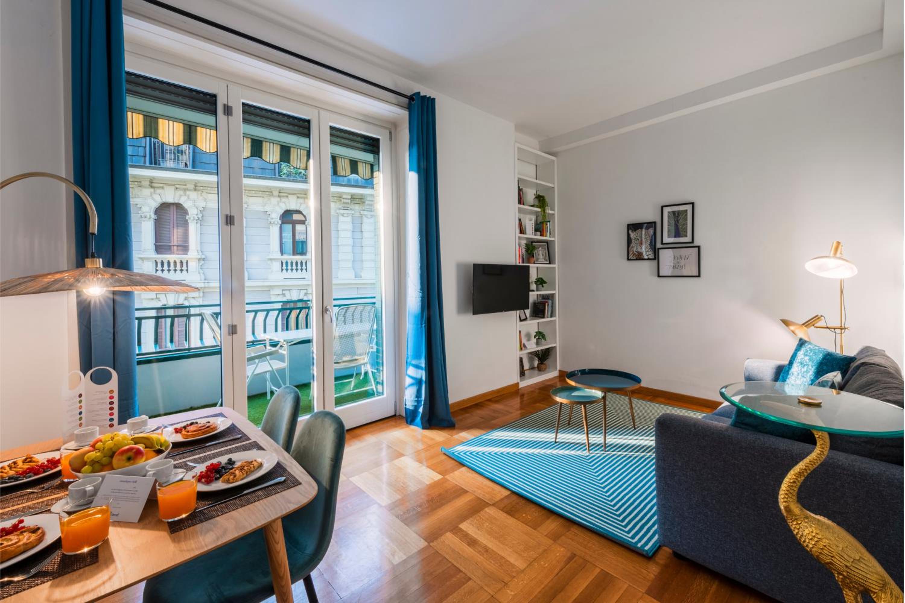 One-Bedroom Apartment