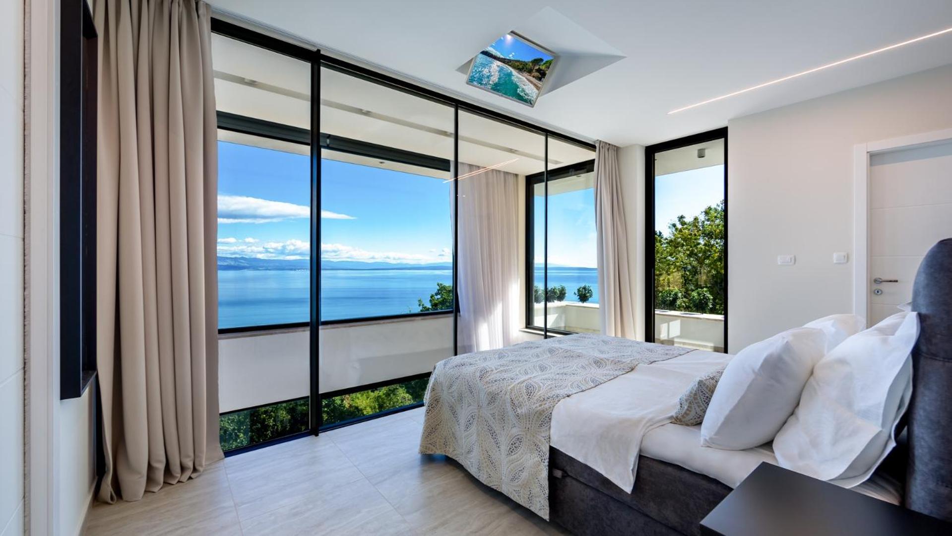 Villa photo 1