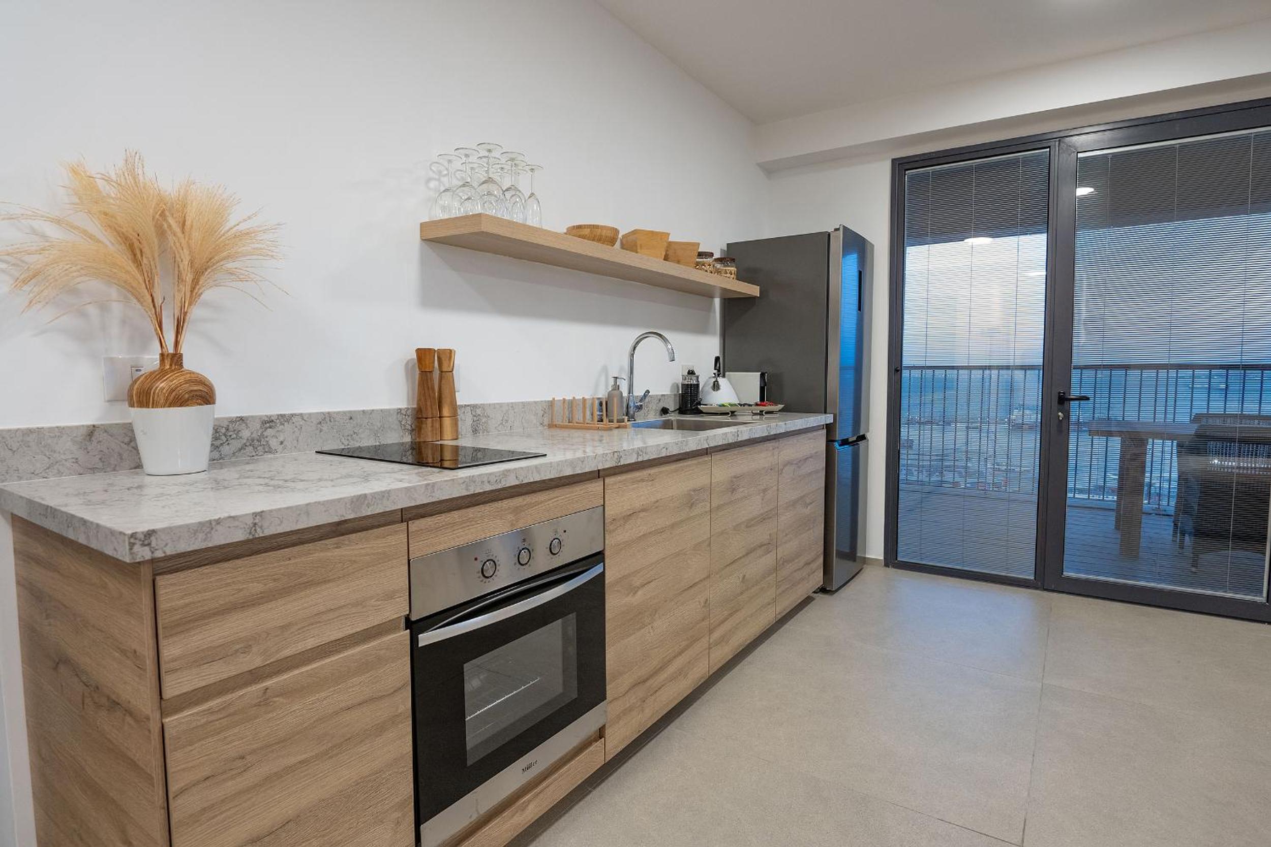 Two-Bedroom Apartment with Balcony photo 2