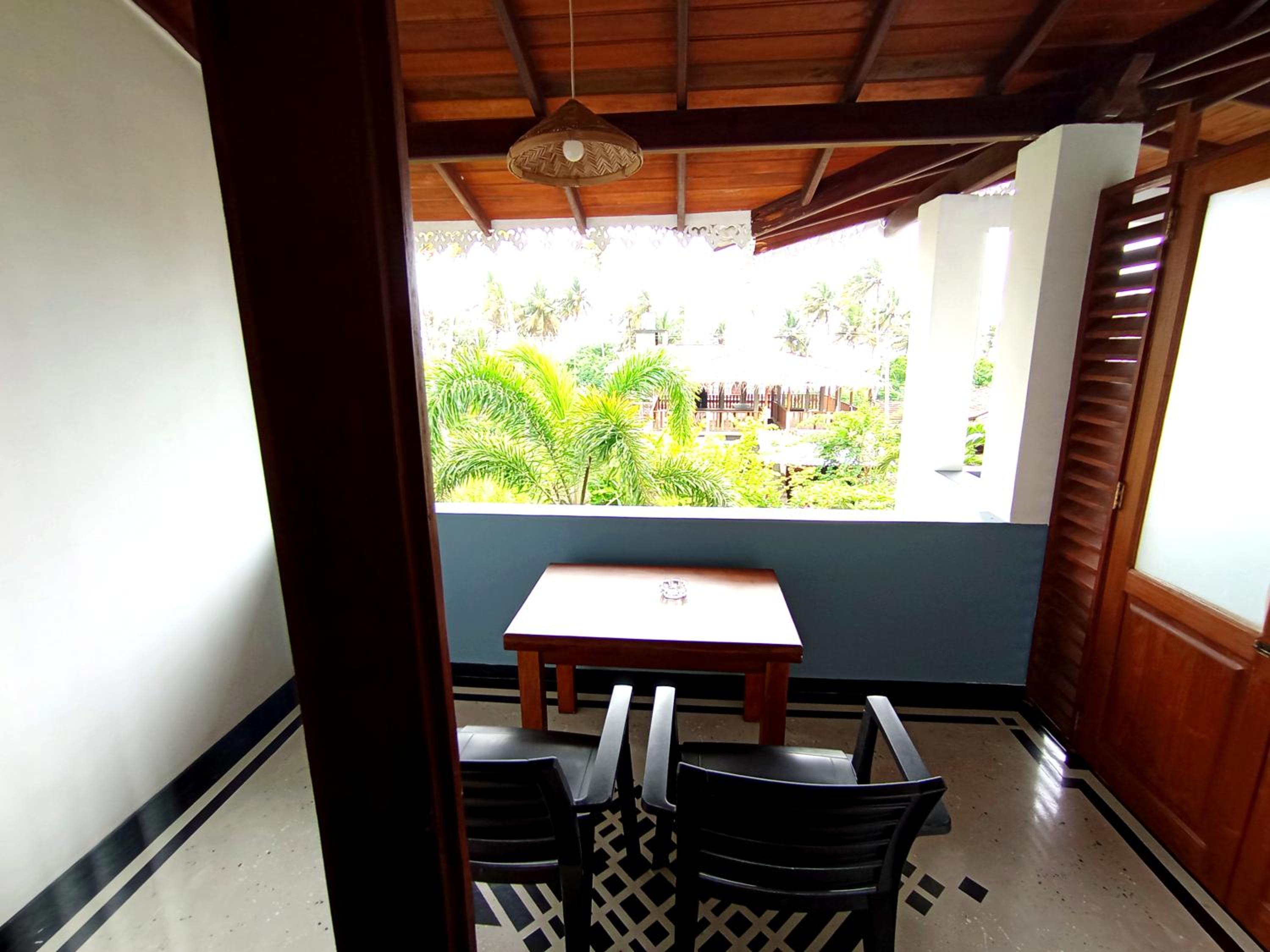 Deluxe Double Room with Balcony and Sea View