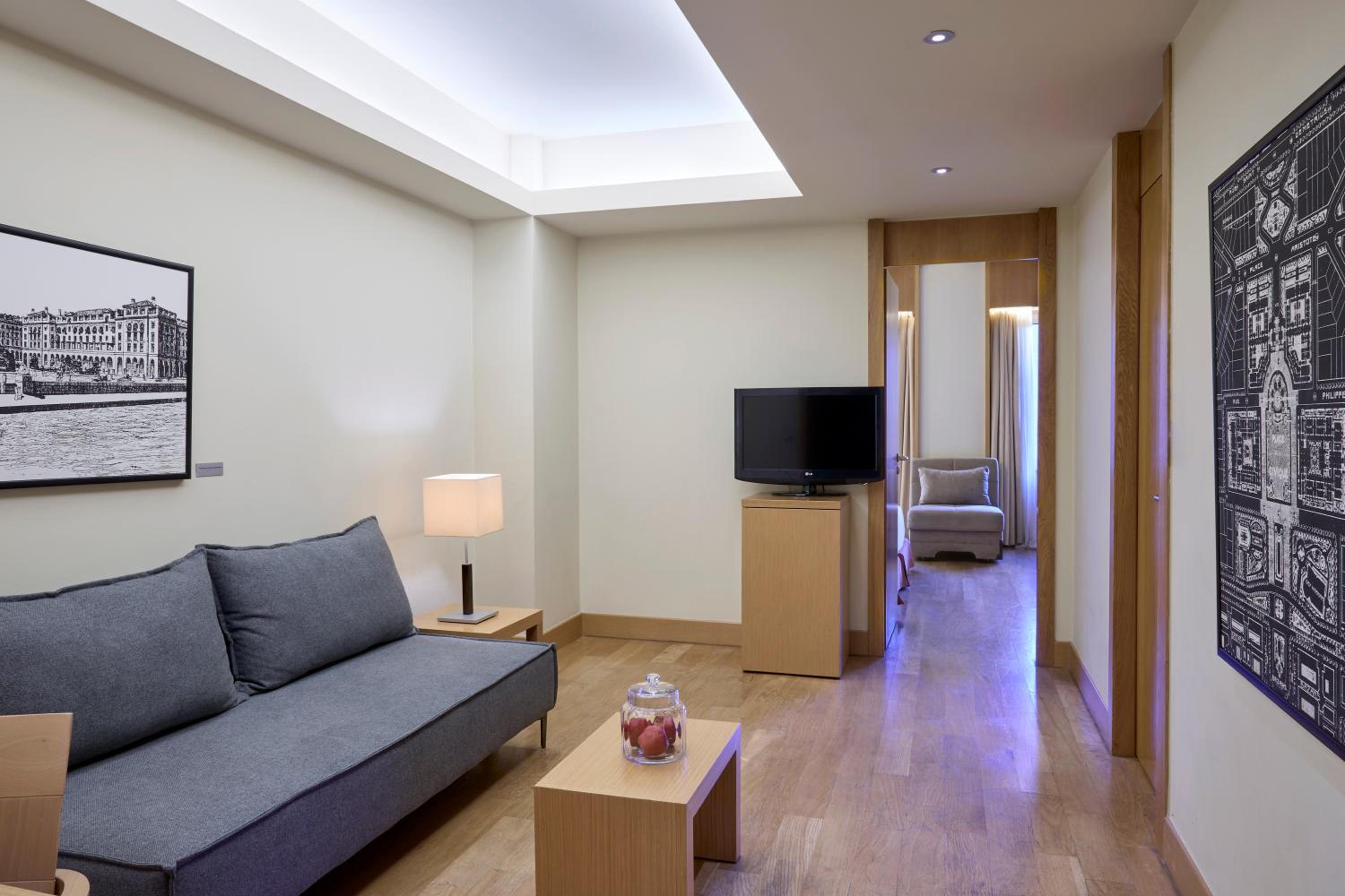 Family Suite - Photo 6