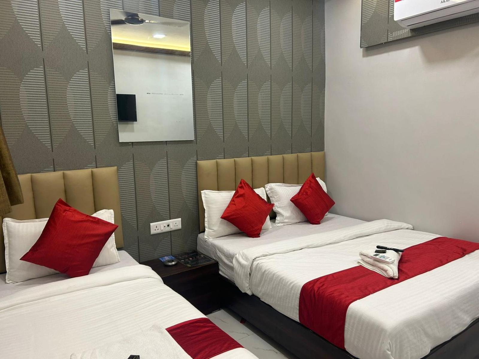 Triple Room