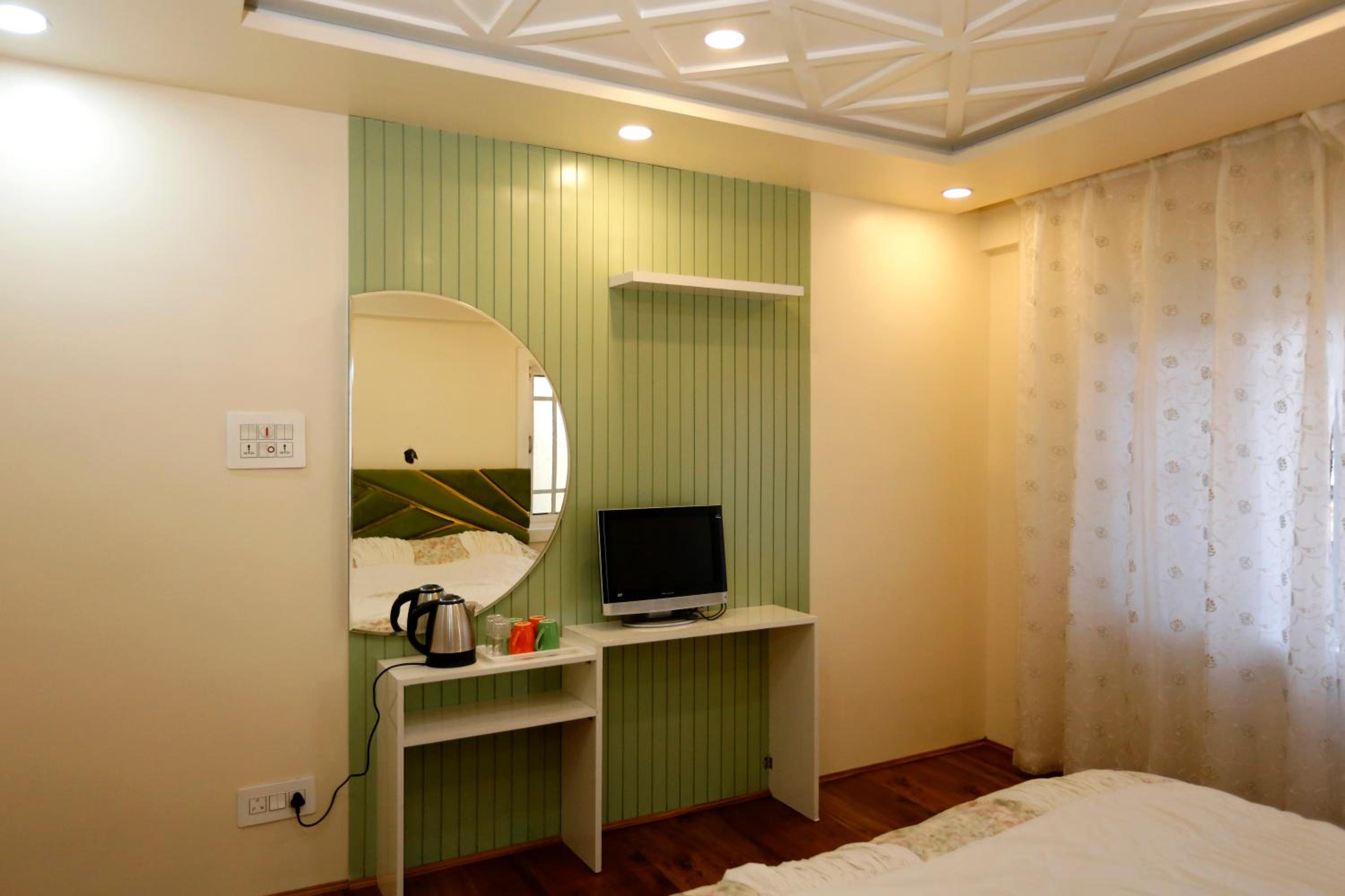 Two-Bedroom Apartment - Photo 7