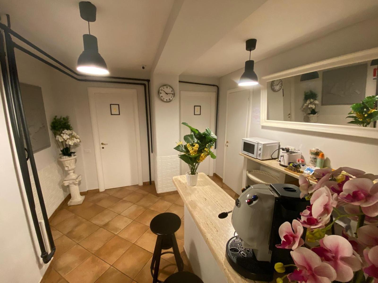 Basic Triple Room photo 3