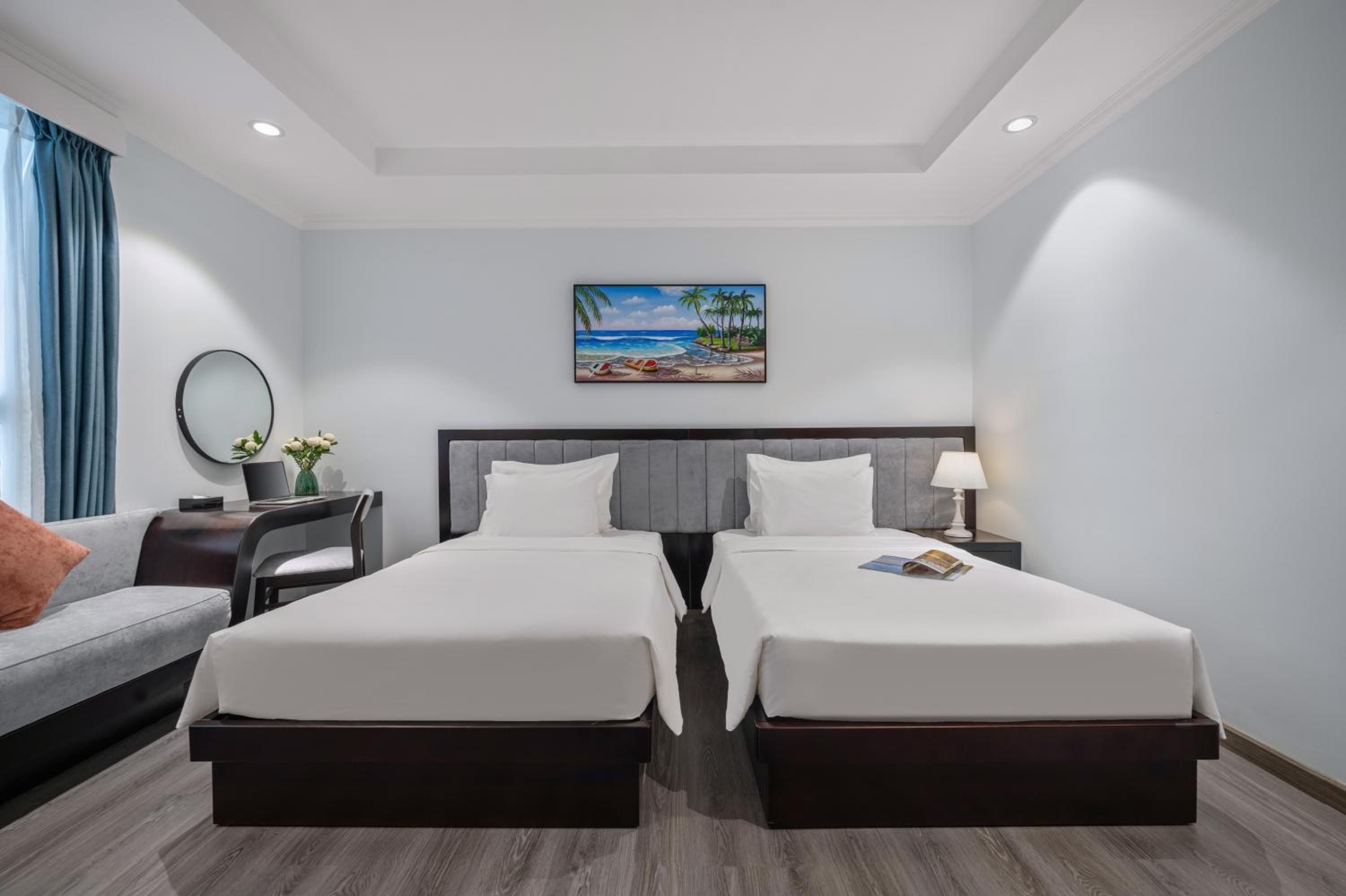Deluxe King Room - Afternoon Tea included