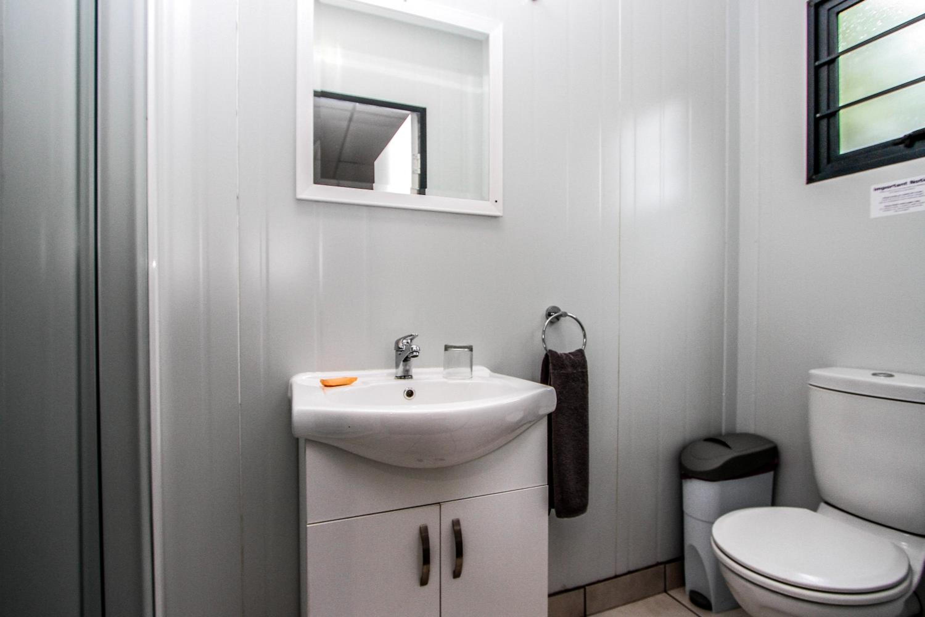 Double Room - Photo 6