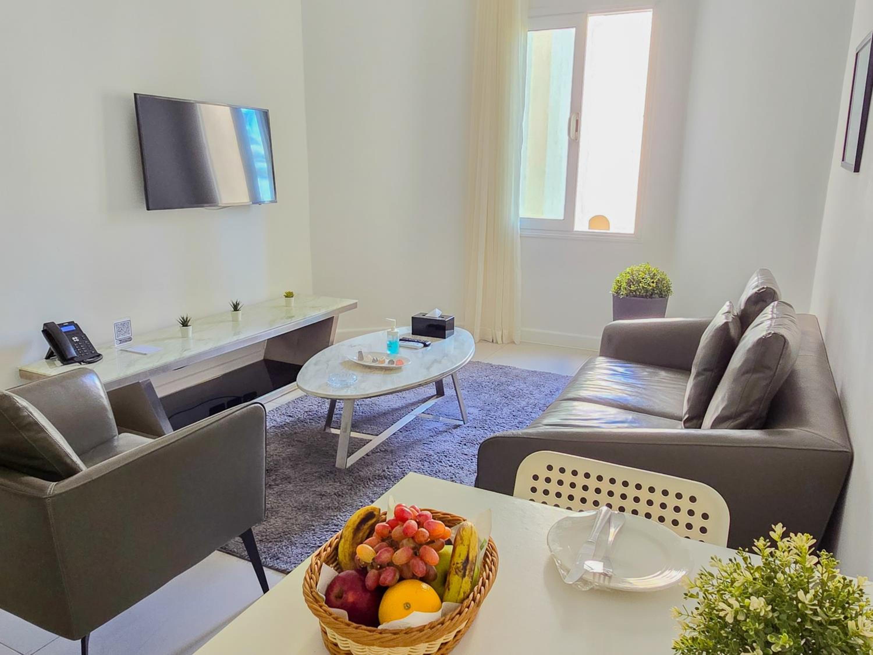 Superior Suite with Sea View - Photo 1