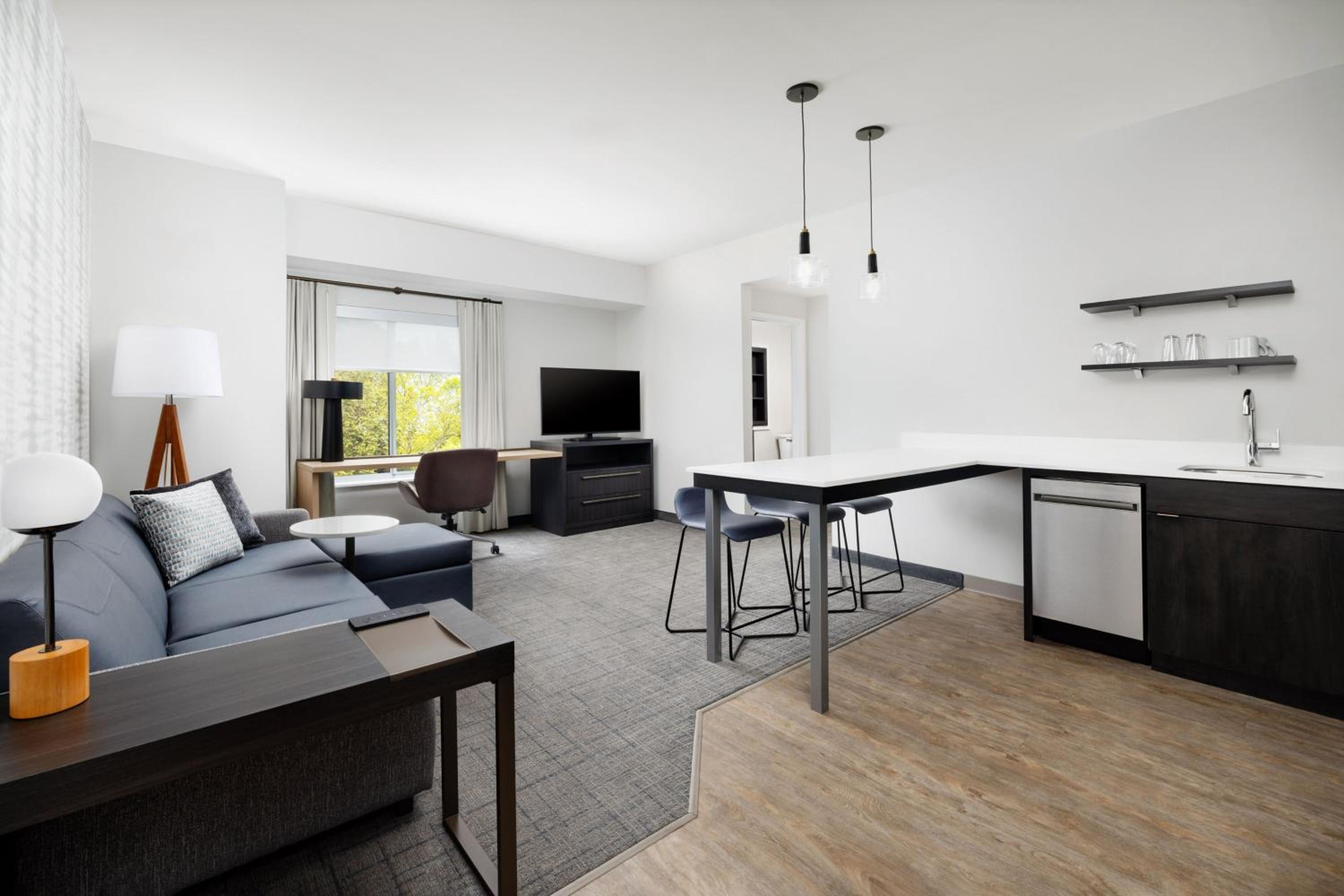 One-Bedroom King Suite with Sofa Bed - Photo 1