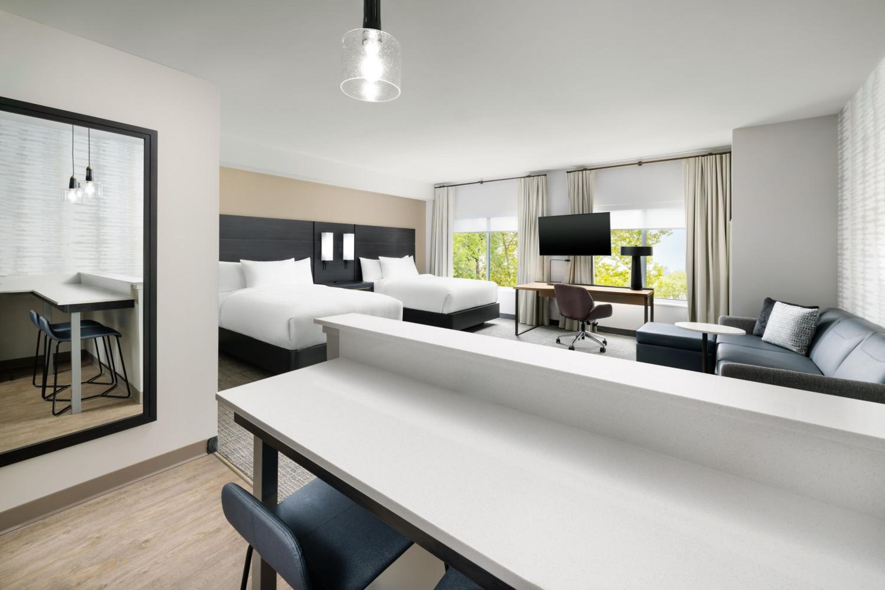 Studio Suite with Two Queen Beds and Sofa Bed - Photo 2